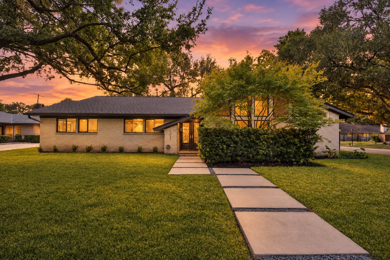 10051 Wickersham Lane