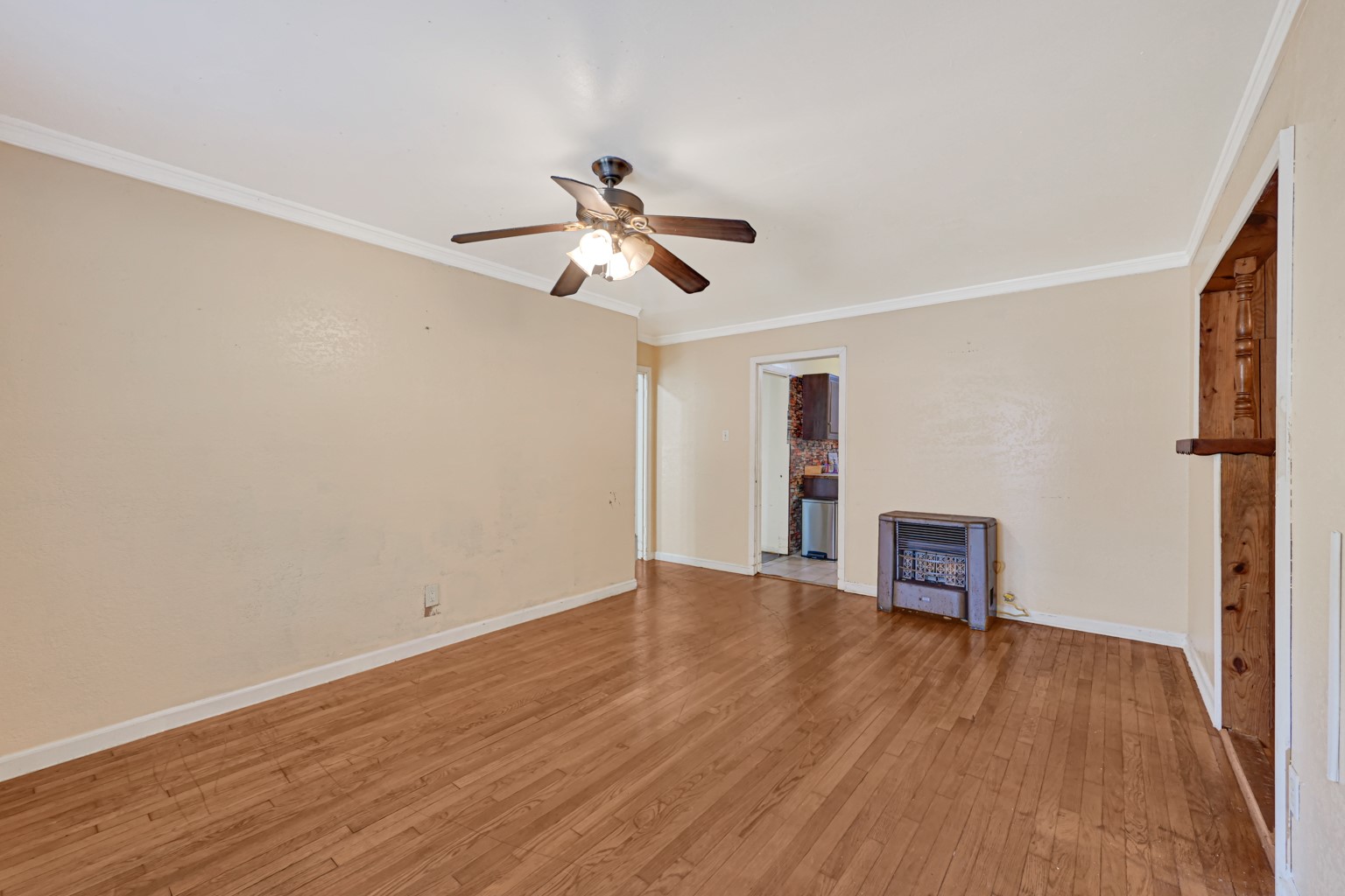 Listing photo 5