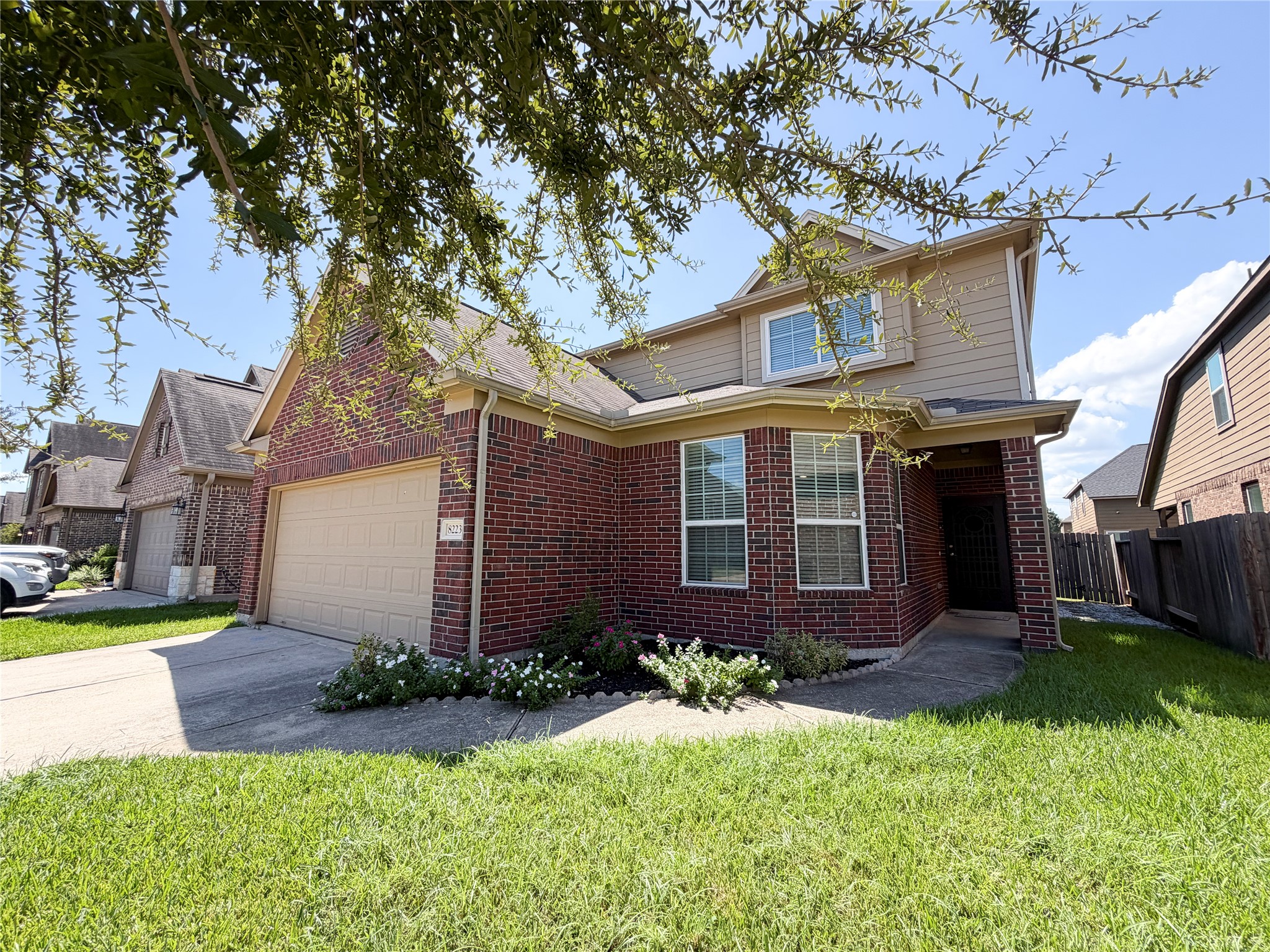 Listing photo 1