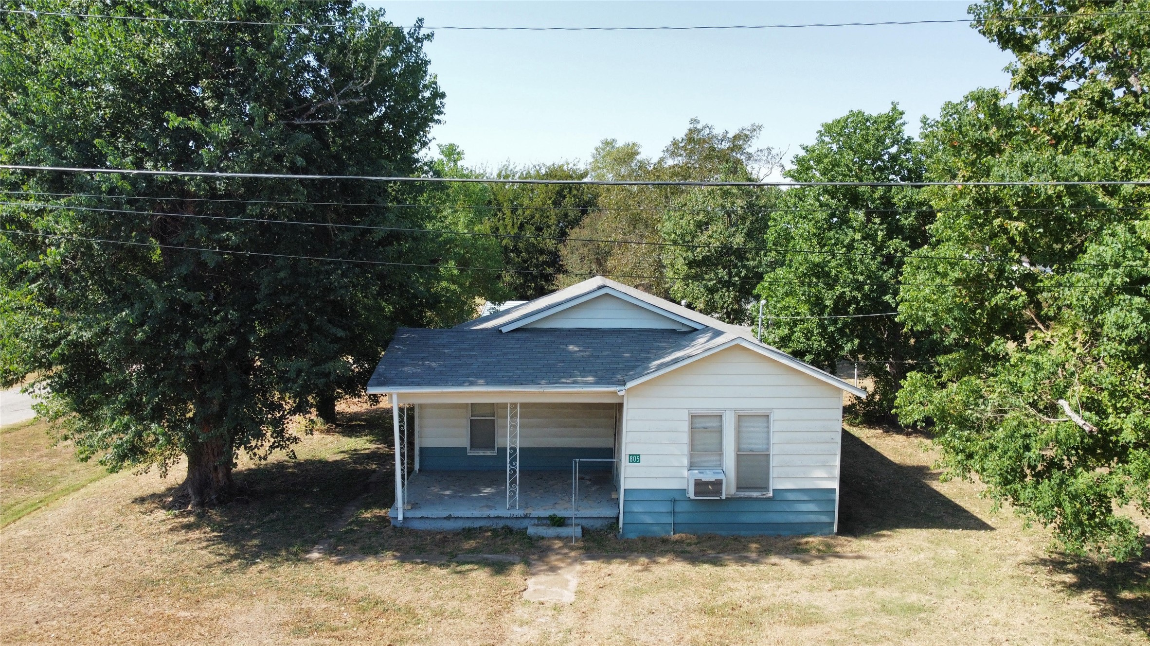 Listing photo 2