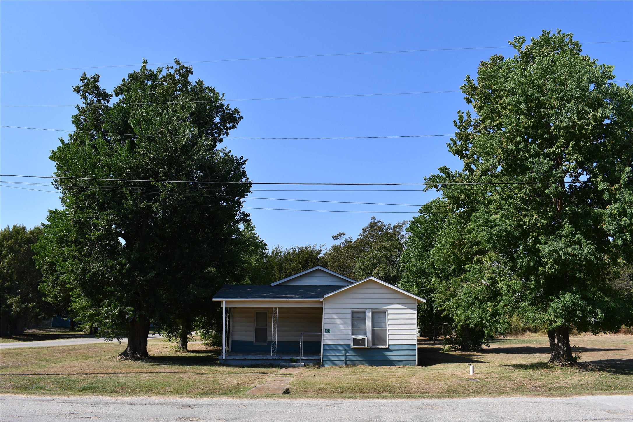 Listing photo 3