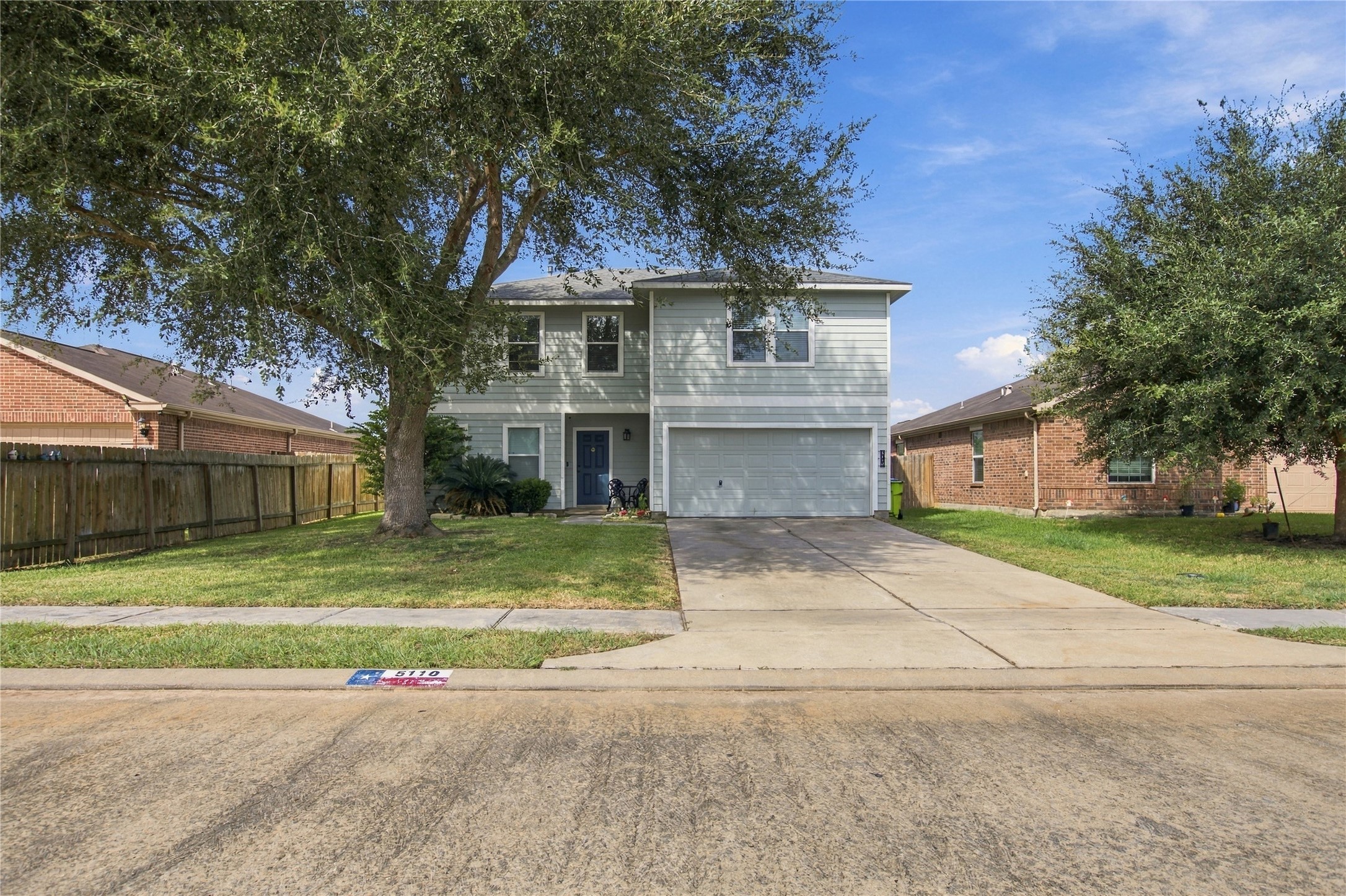 Listing photo 2