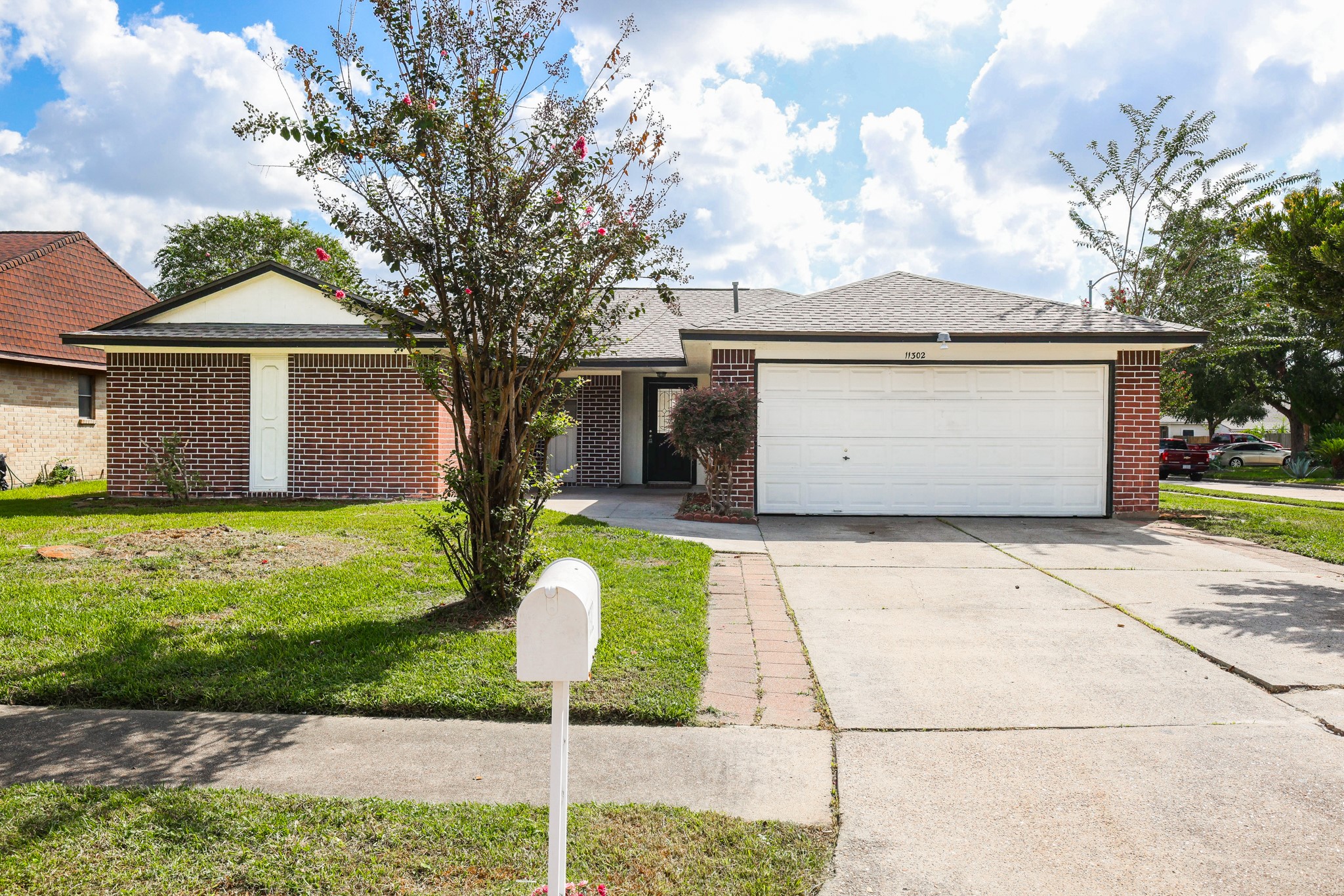 11302 Paramount Lane