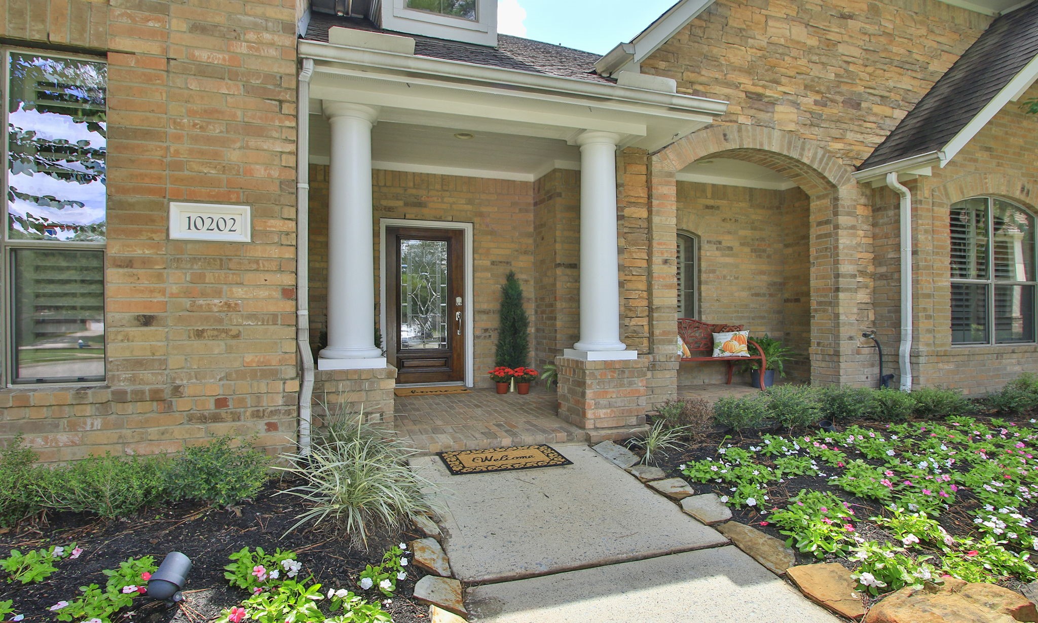 Listing photo 3