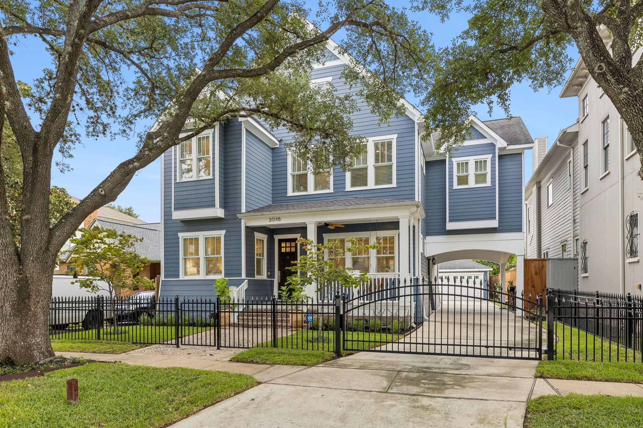 2016 Harvard Street