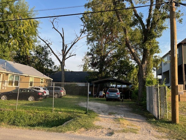 Listing photo 5