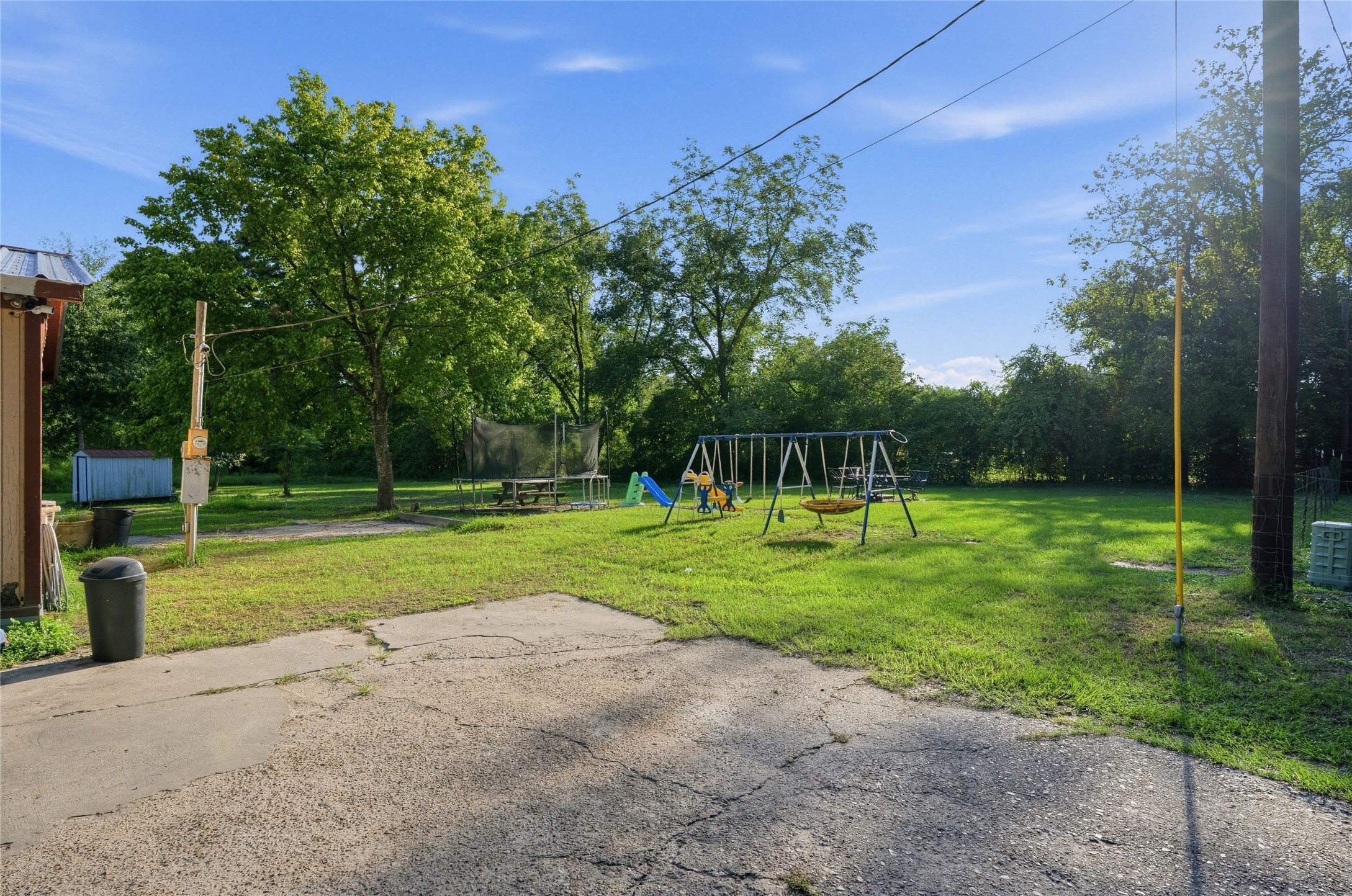 Listing photo 4