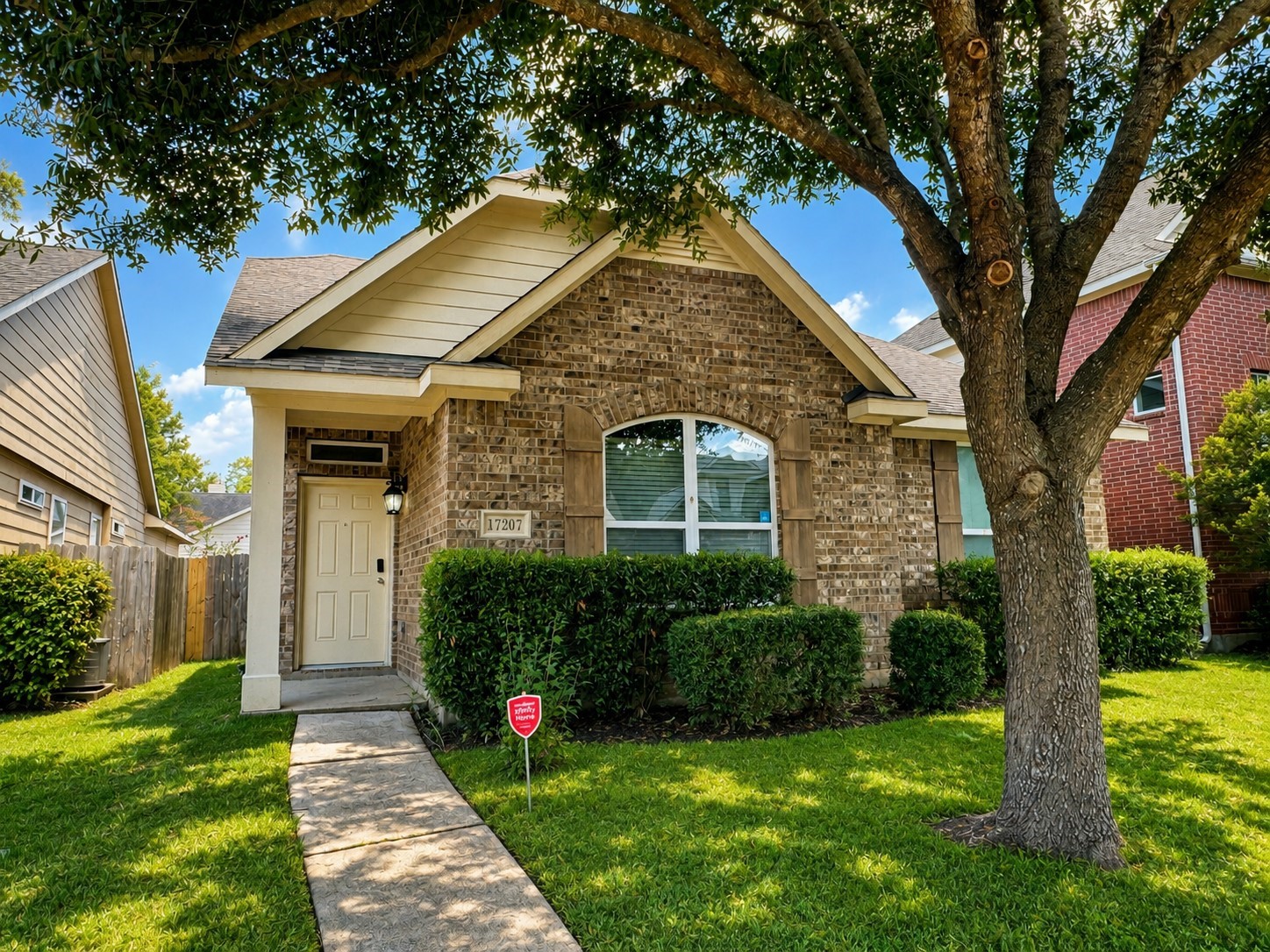 17207 Mitchell Pass Lane