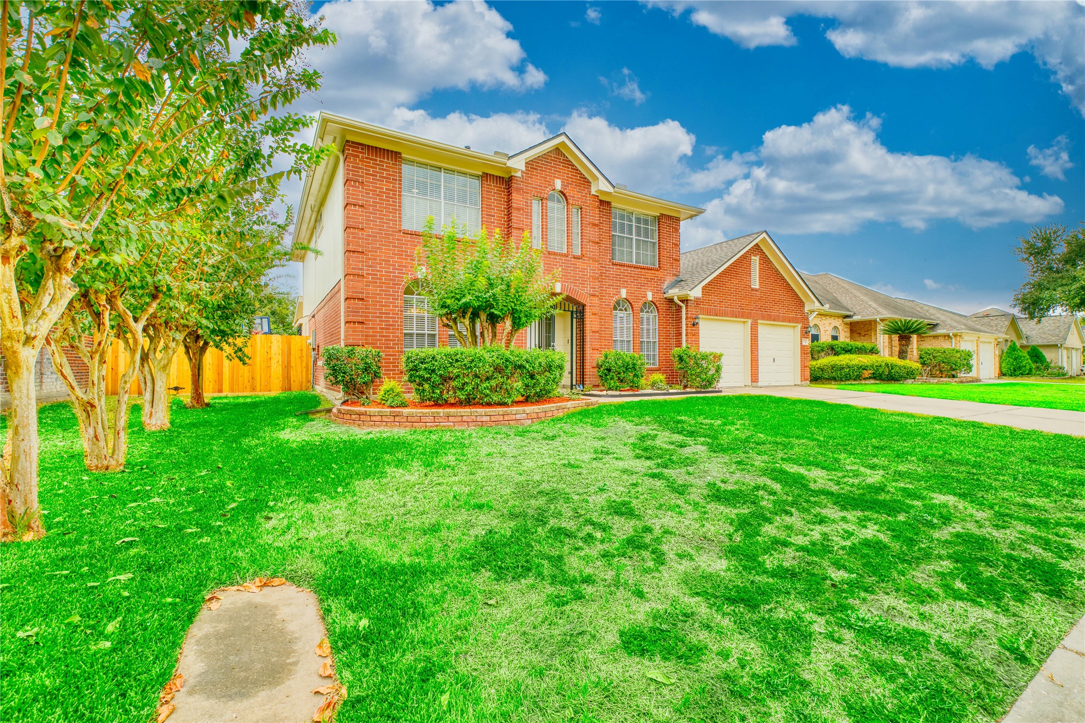 Listing photo 1