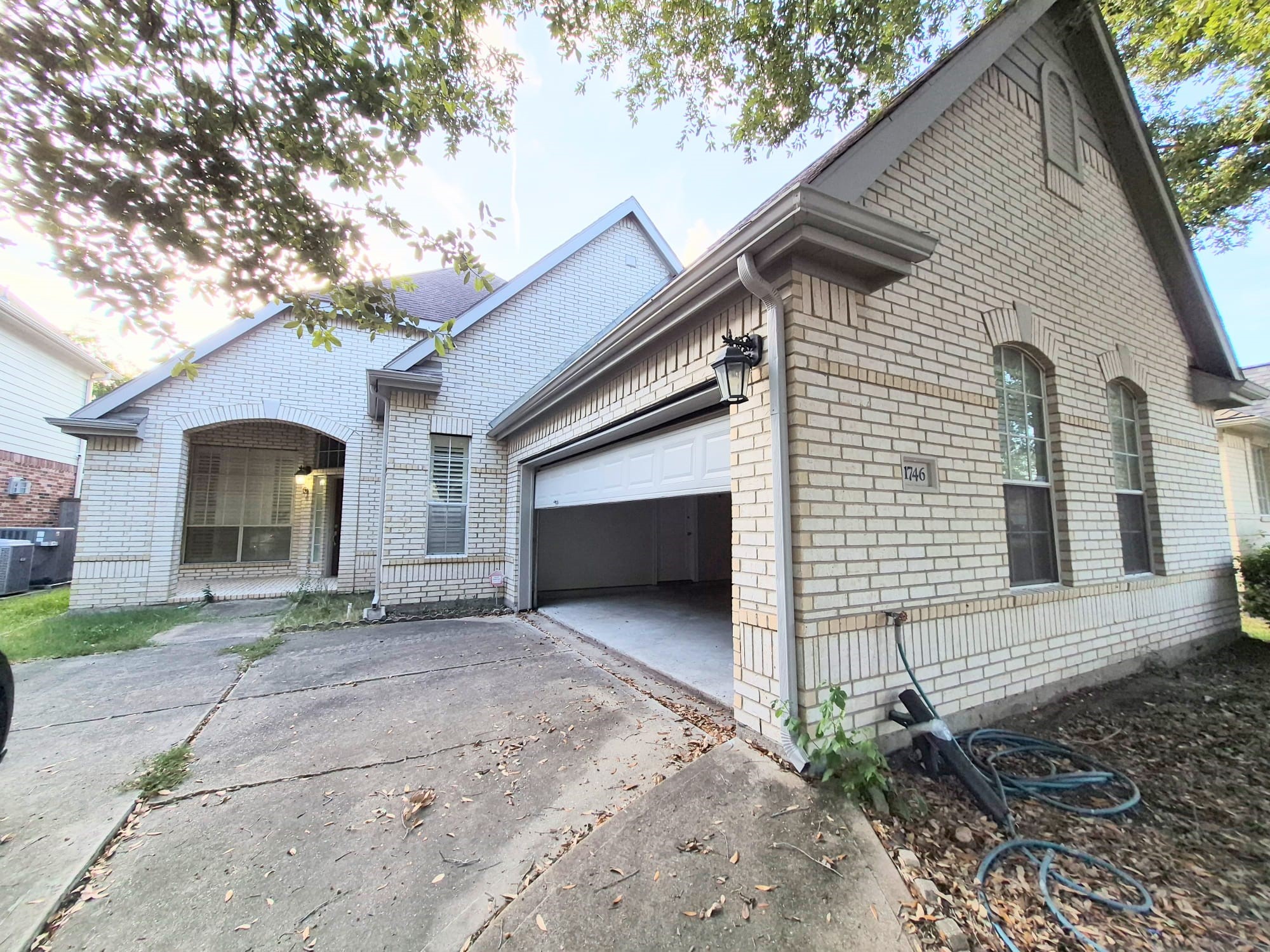 1746 Lakeside Enclave Drive
