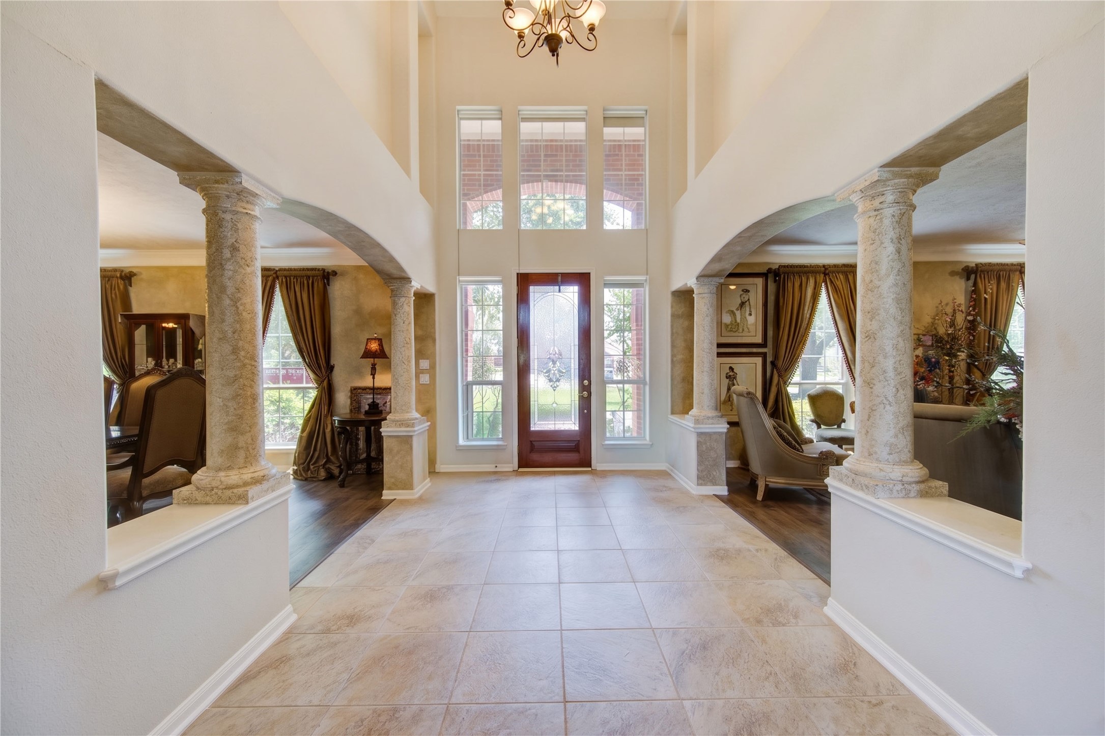 Listing photo 1