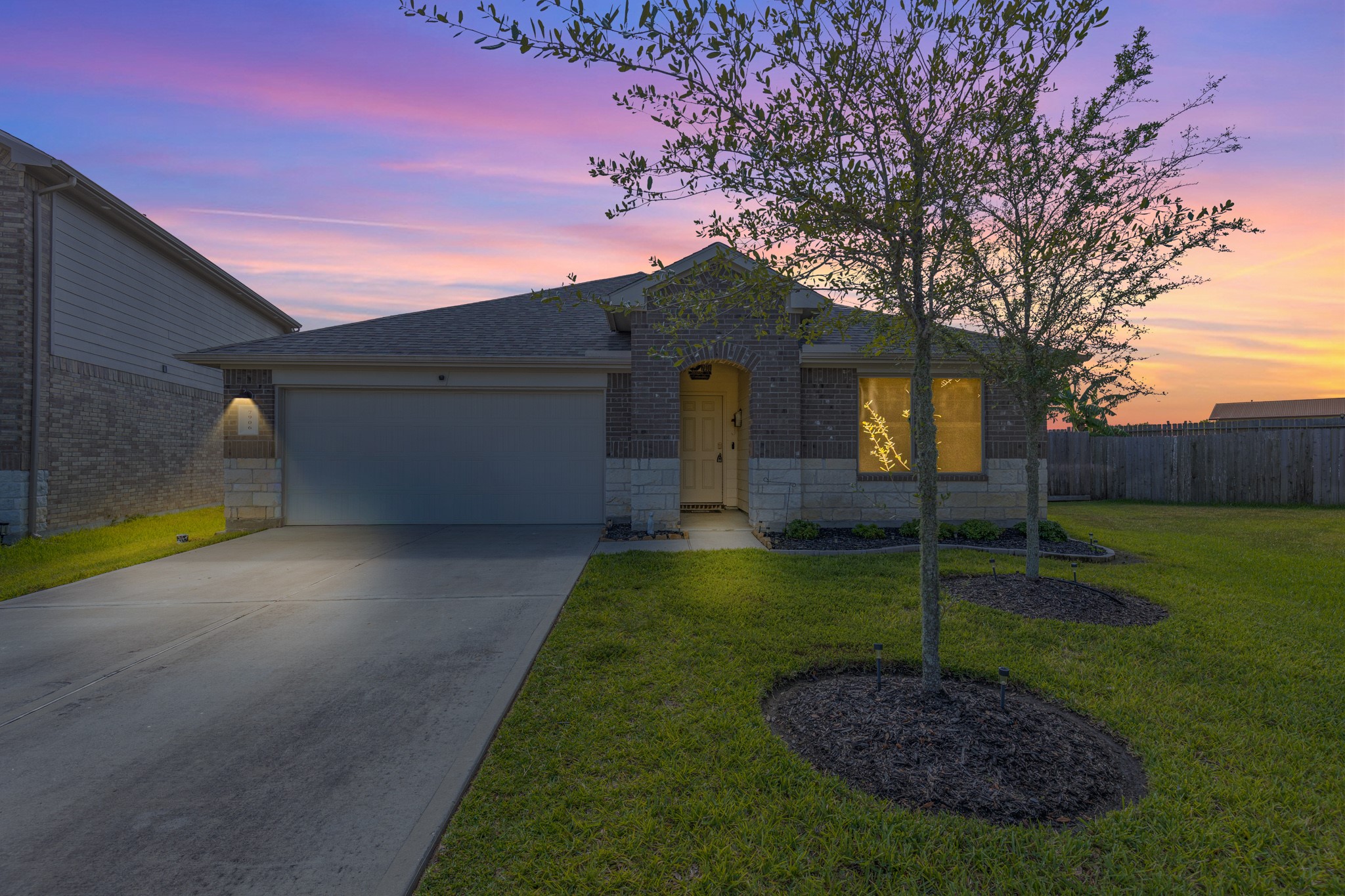 7906 Tamarind Lane