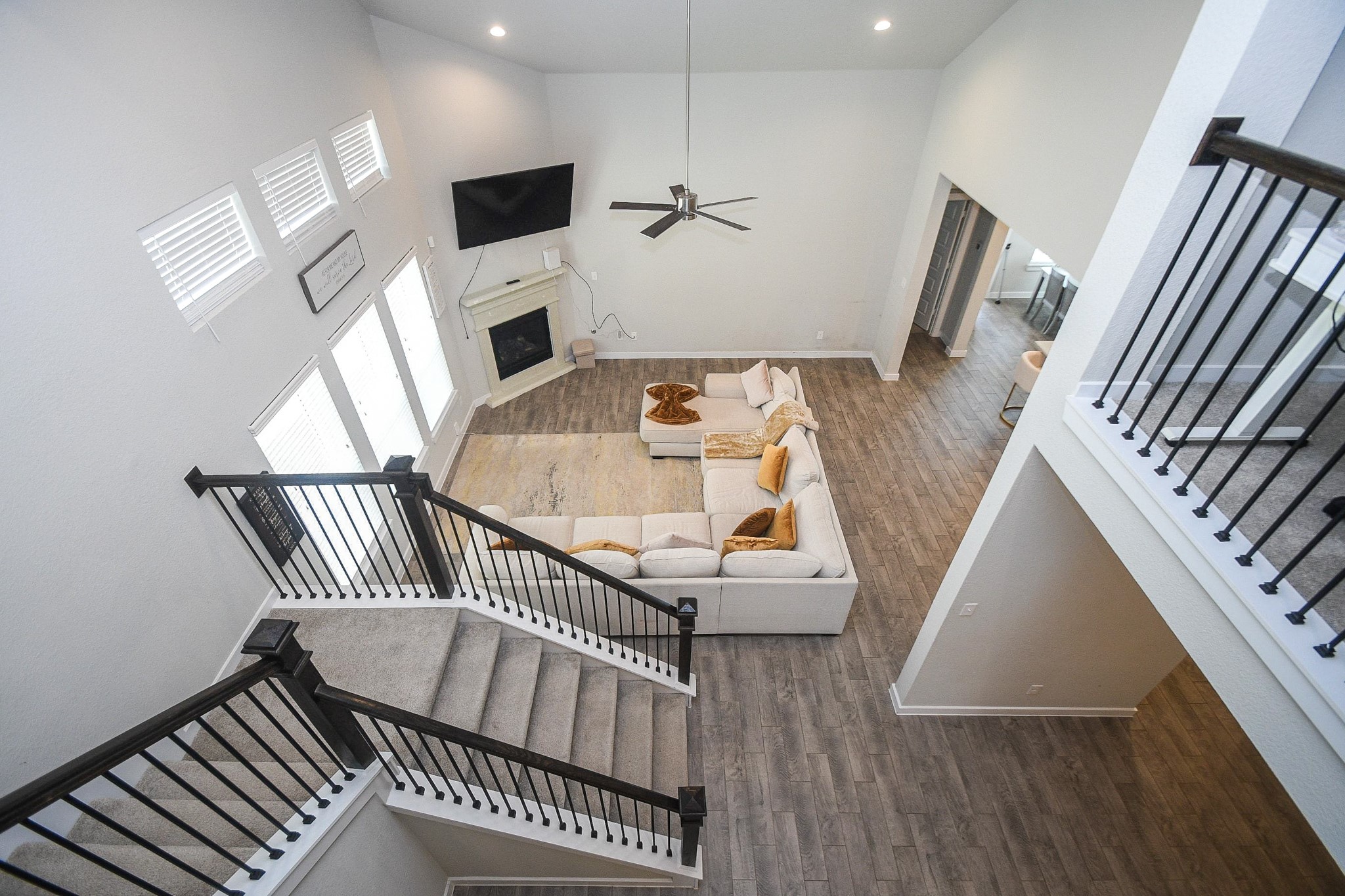 8831 Cabin Loft Lane