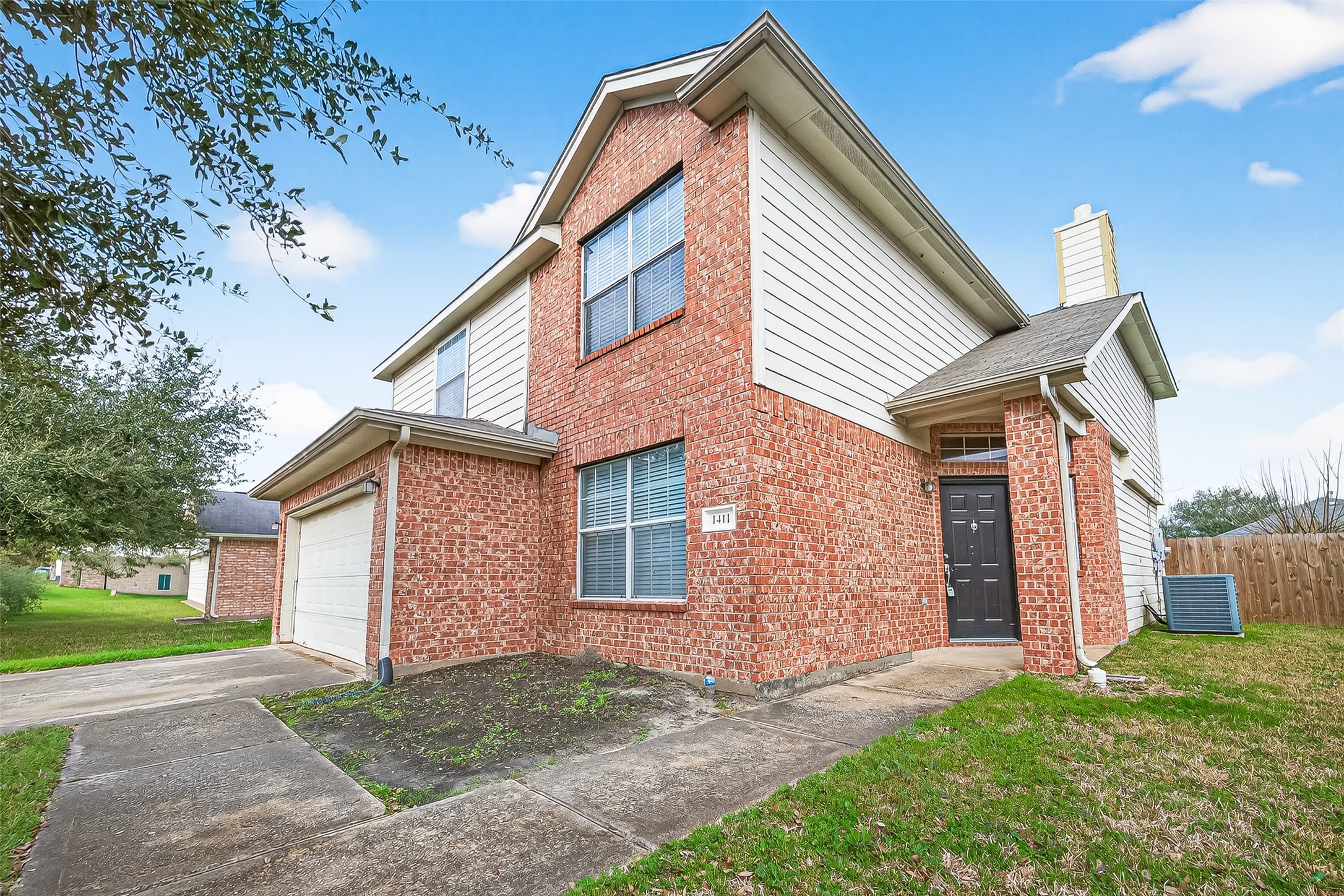 Listing photo 1