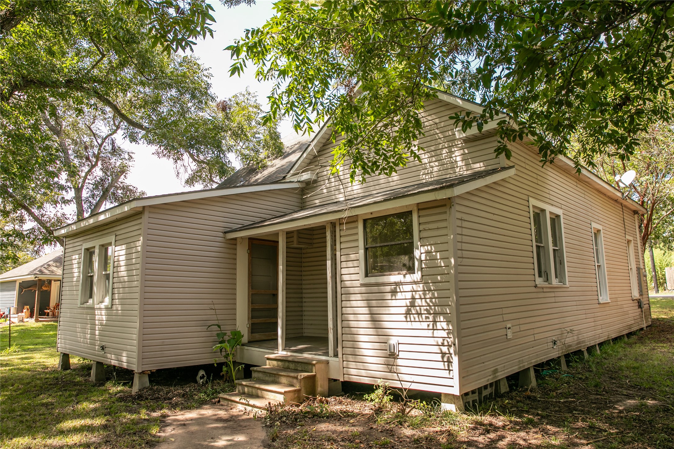 Listing photo 3