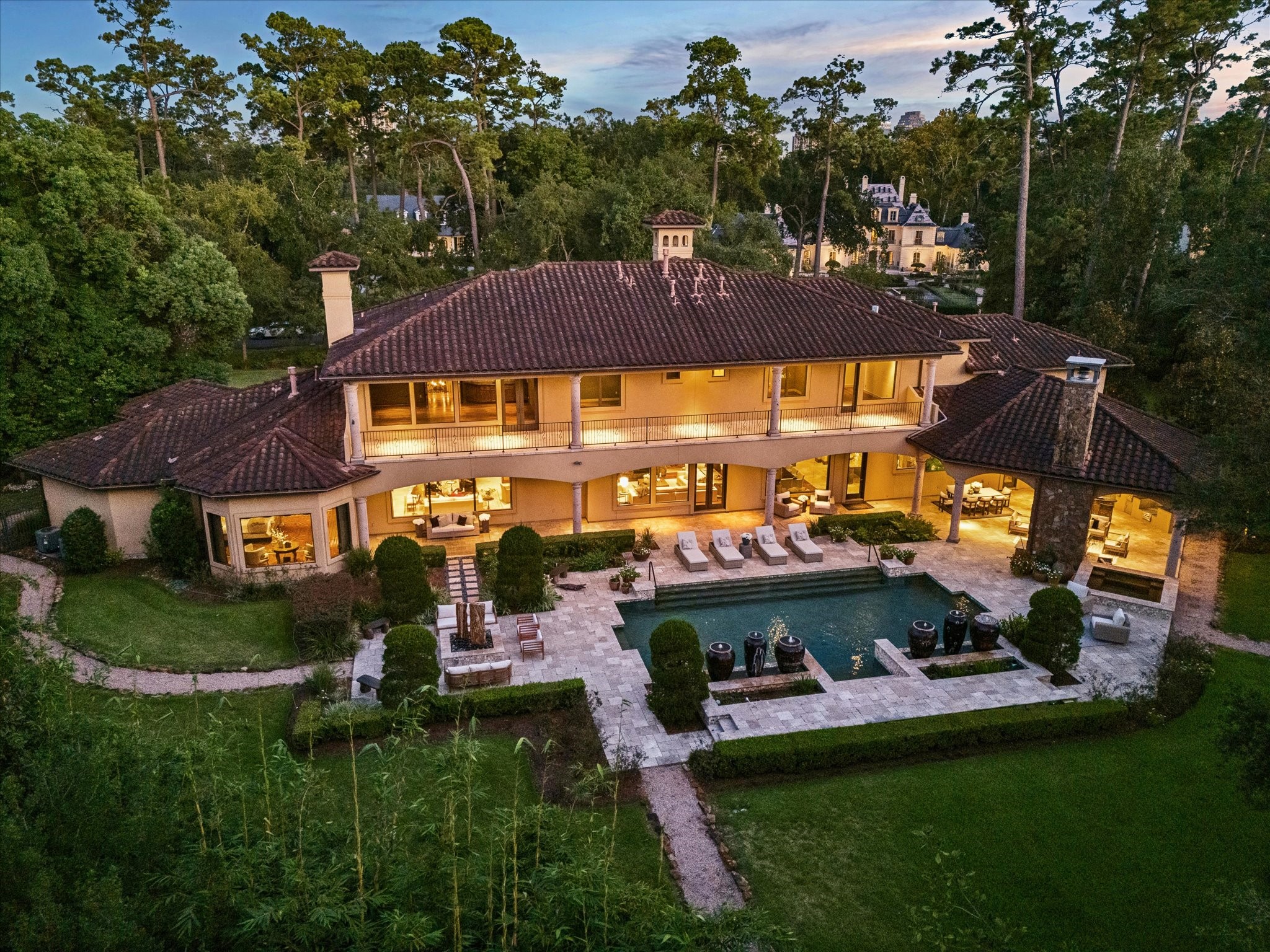 327 E Friar Tuck Lane