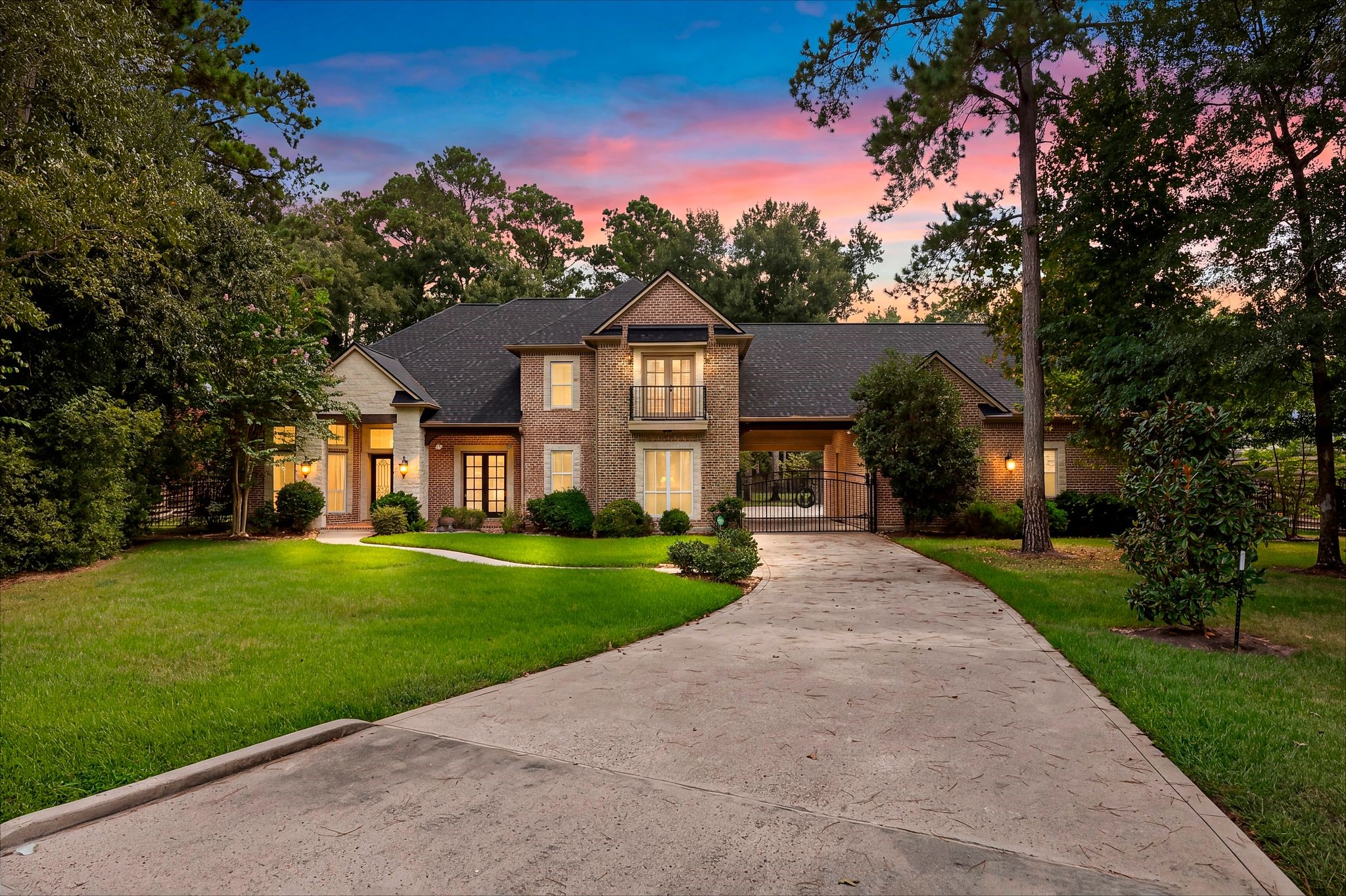 4111 Angling Ln