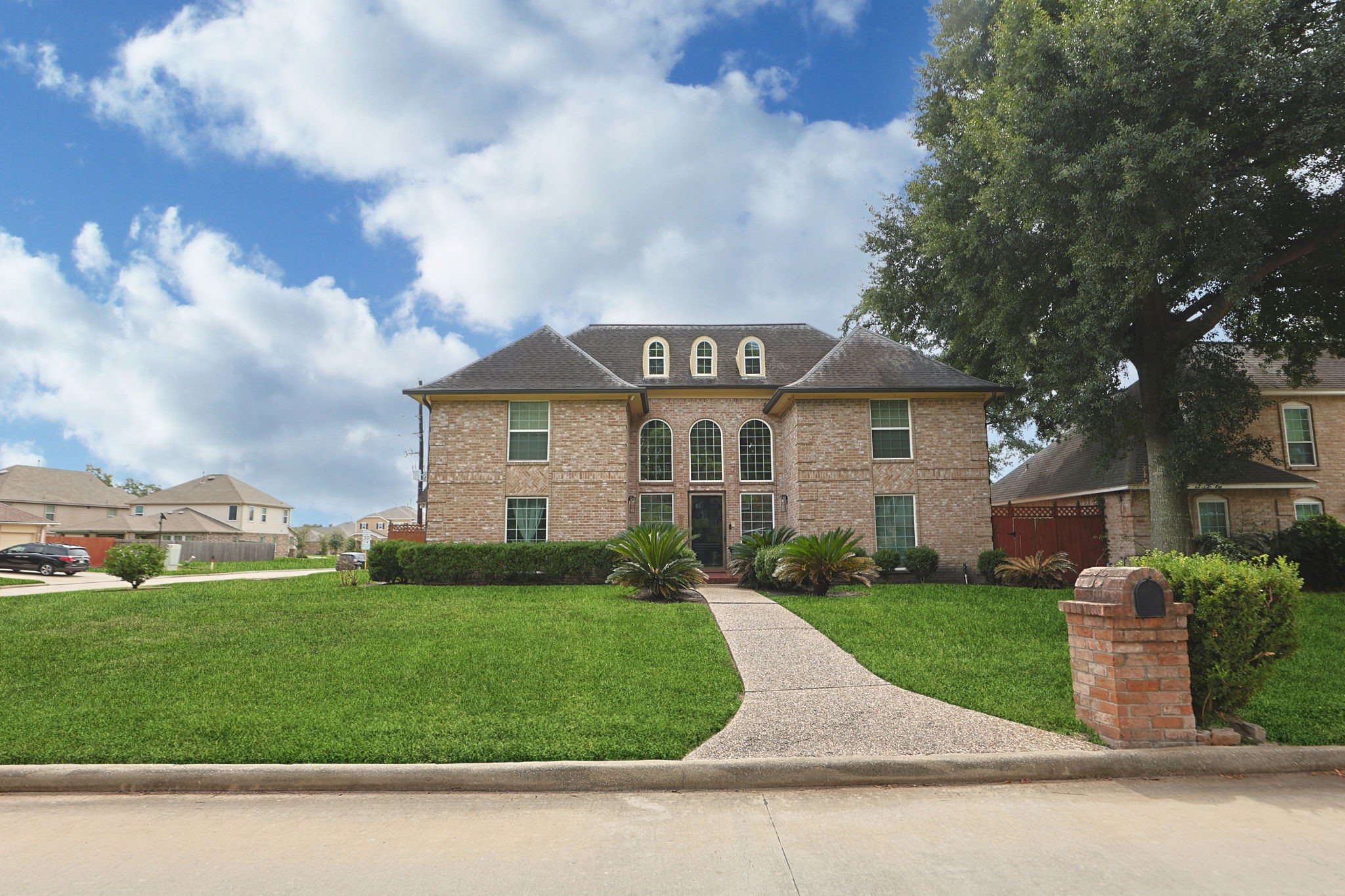 Listing photo 1