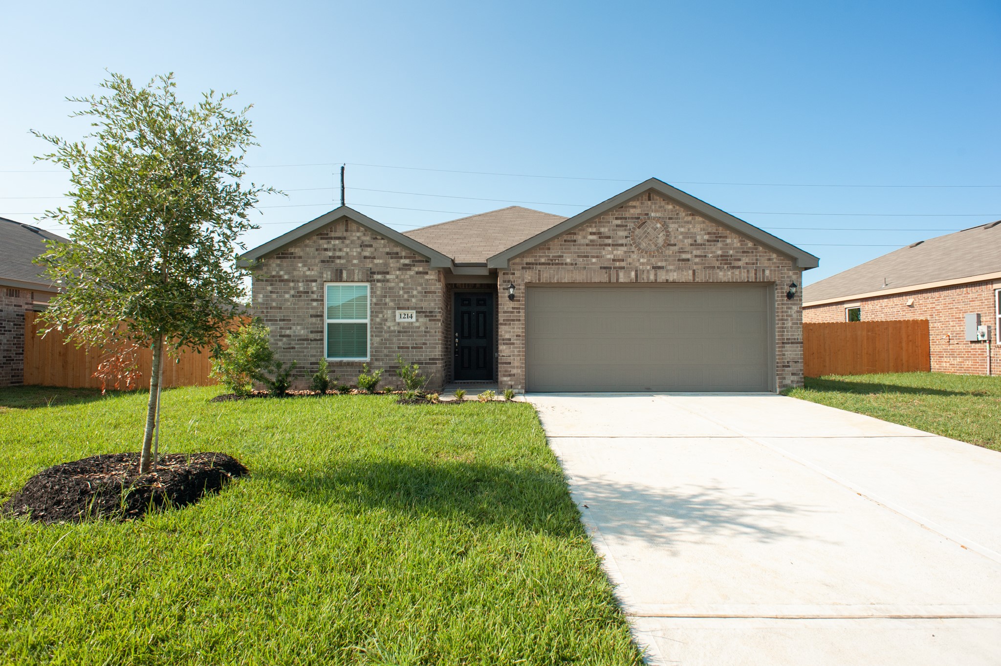 Listing photo 1