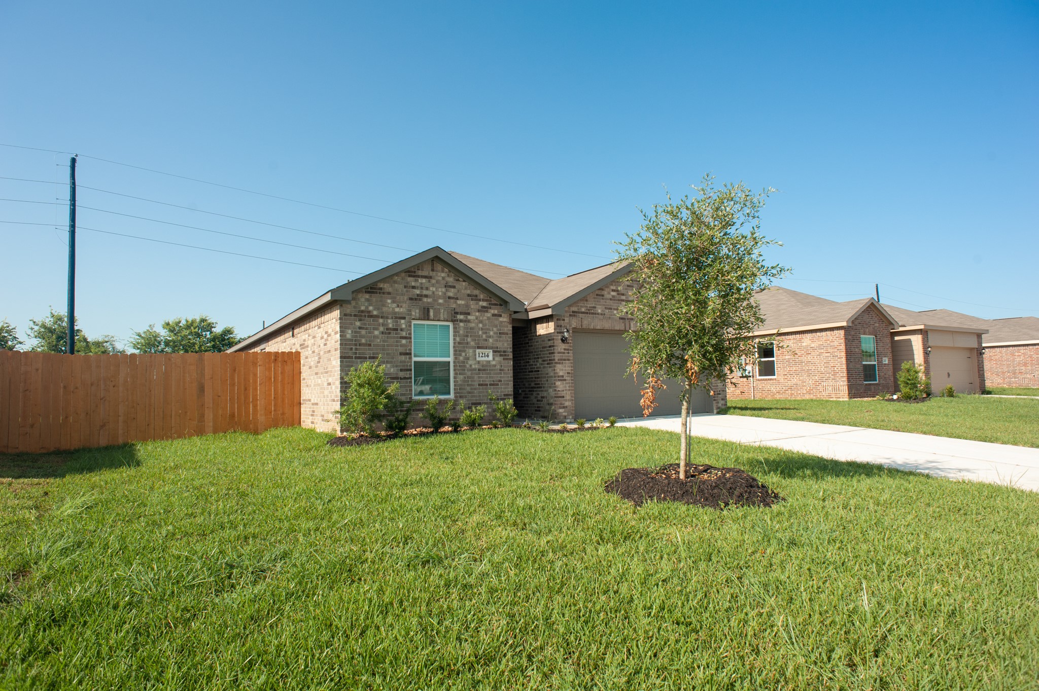 Listing photo 3