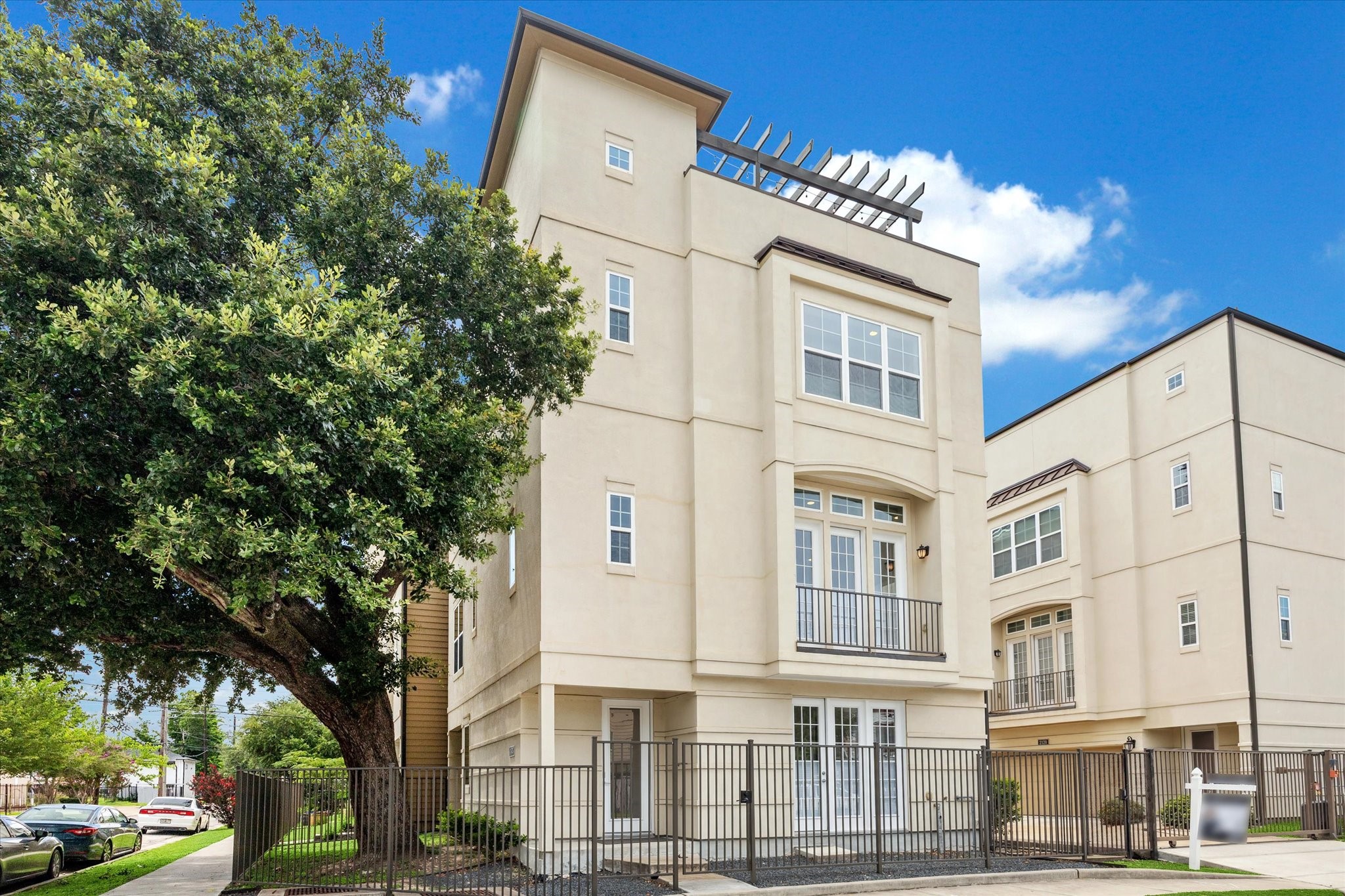 104 W Drew Street