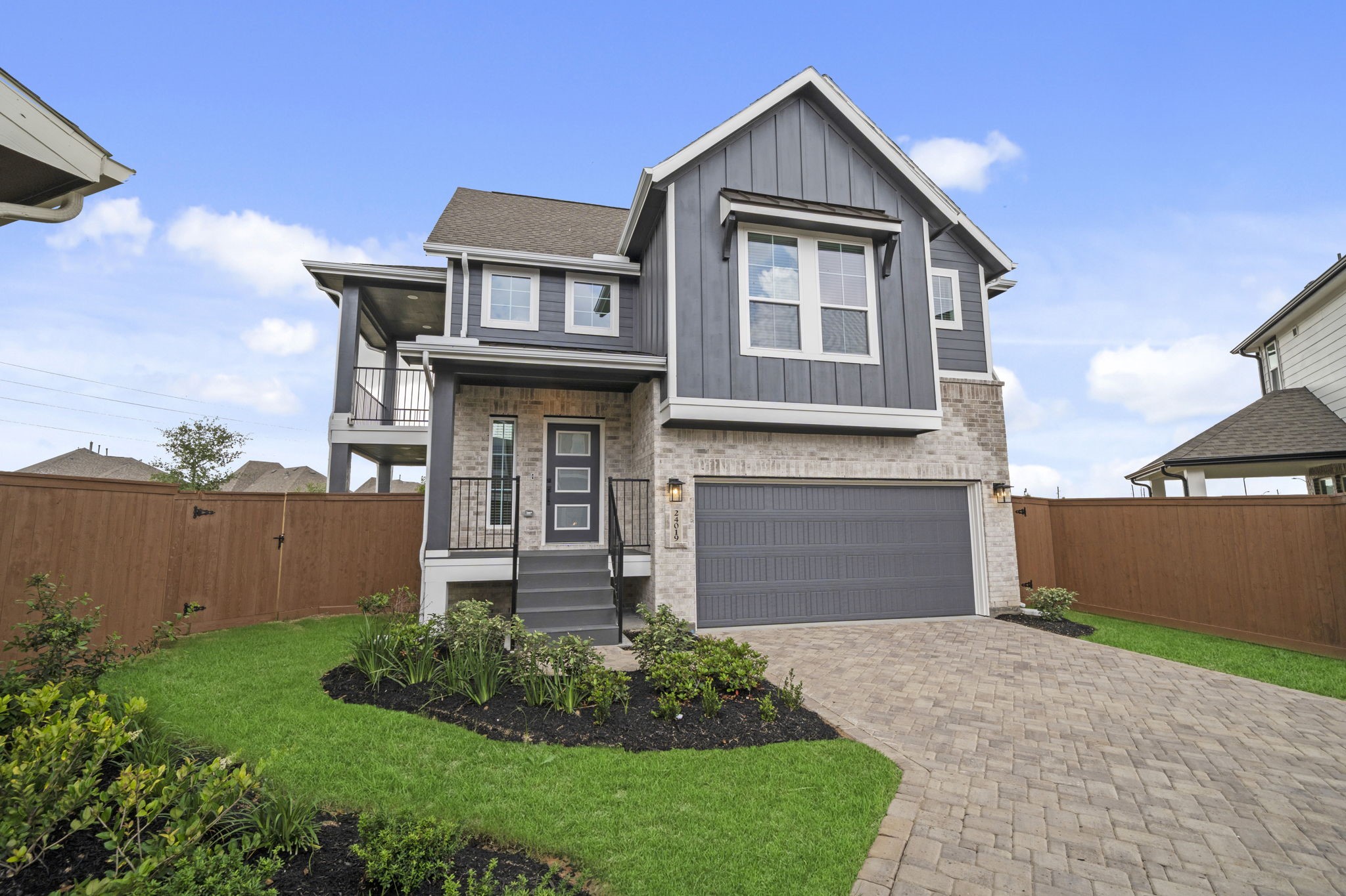 24019 Breezy Bank Trail
