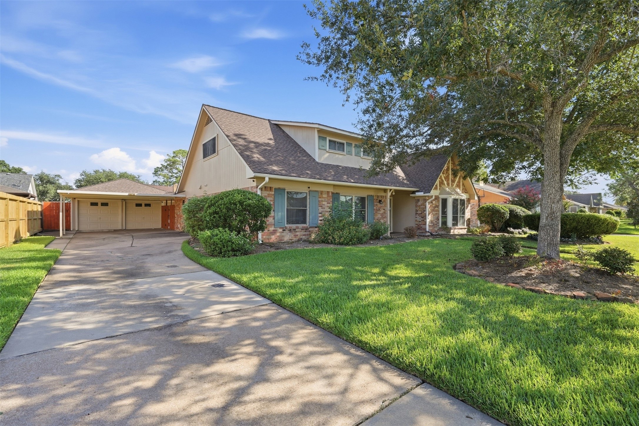 3903 Ecuador Drive