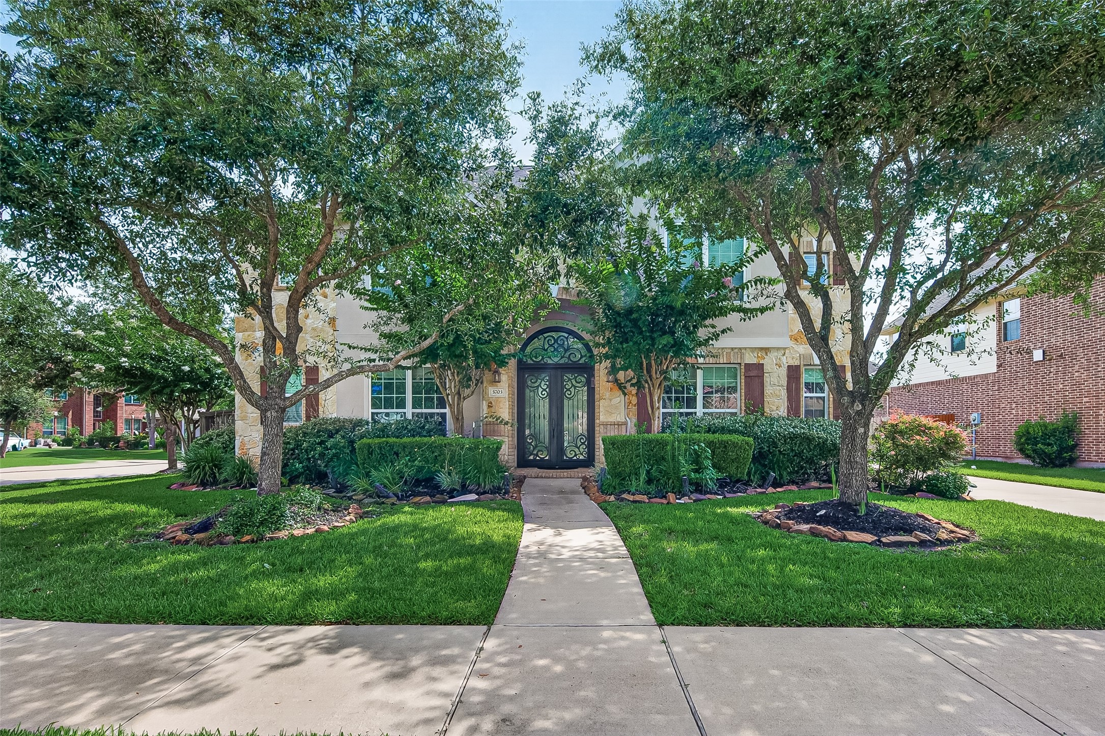 5703 Flagstone Pass Court