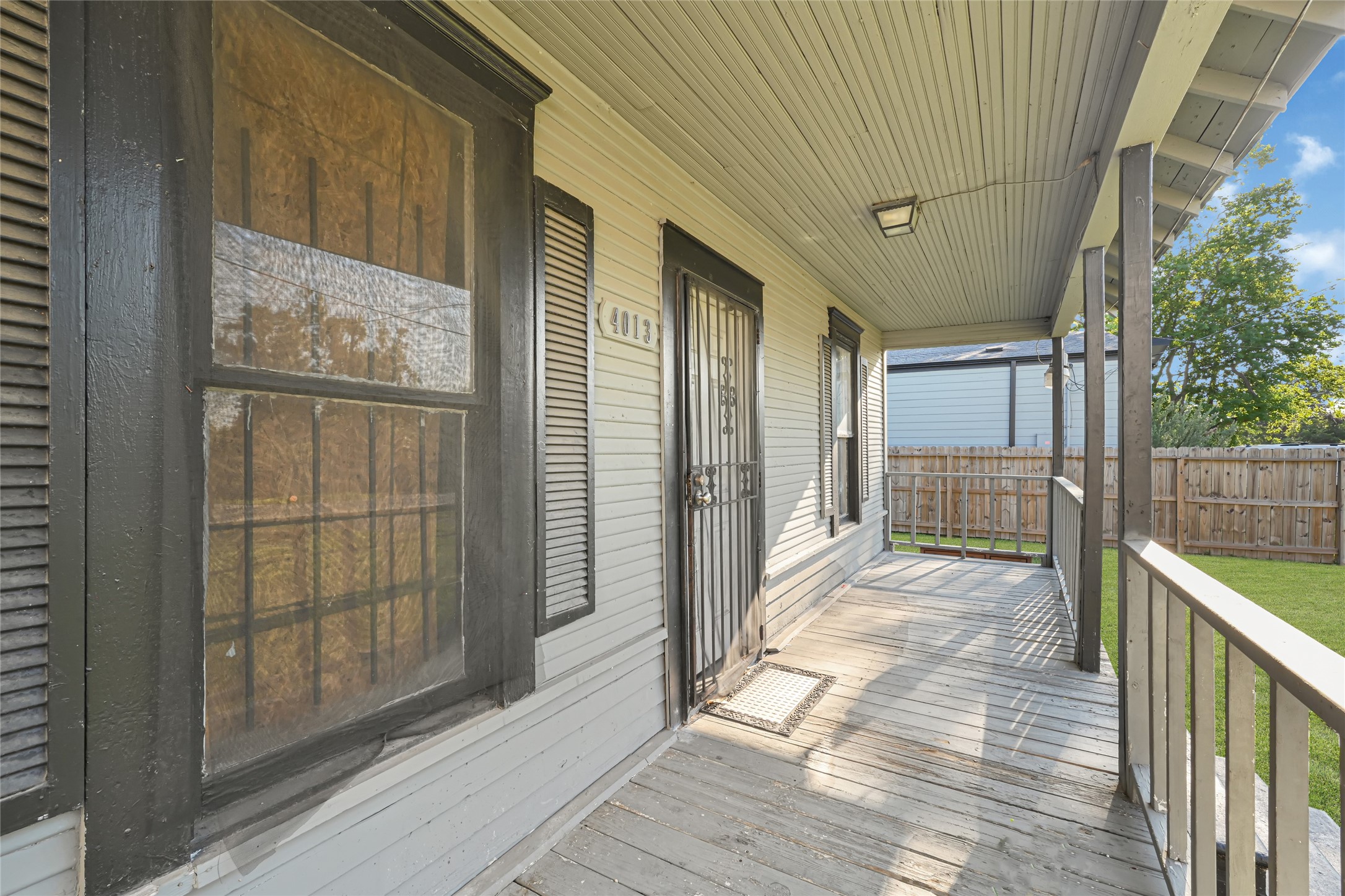 Listing photo 3