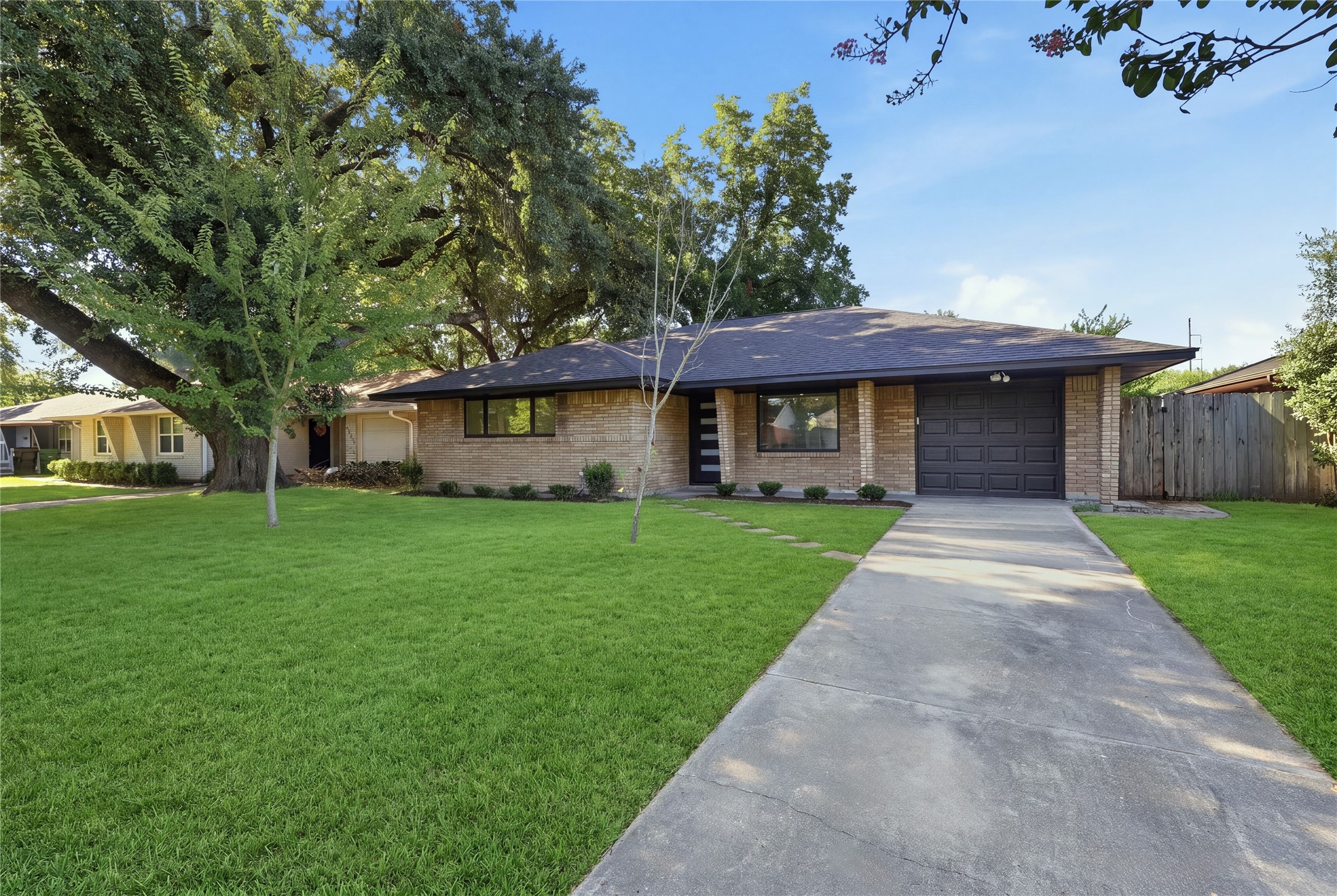 4709 Nina Lee Lane