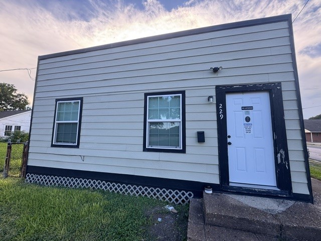 Listing photo 1