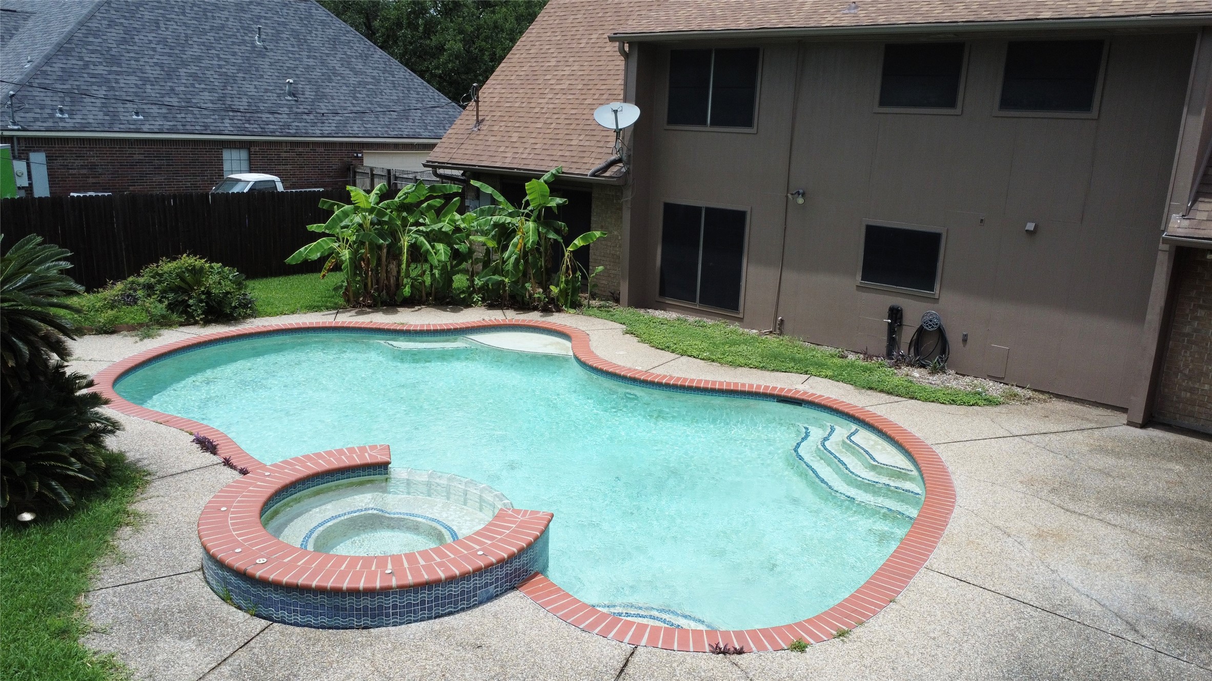 5101 Arrowhead Drive