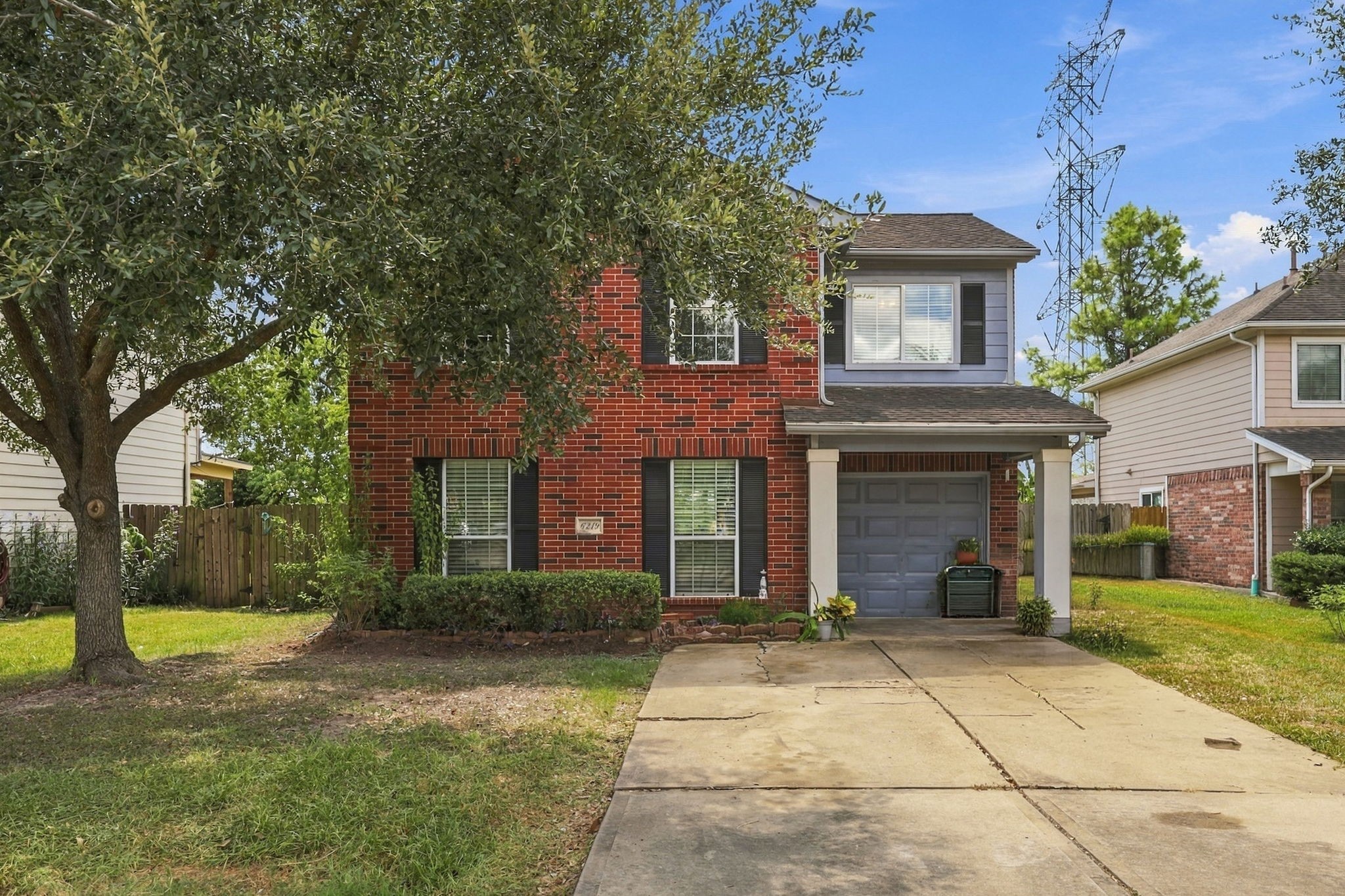 Listing photo 2