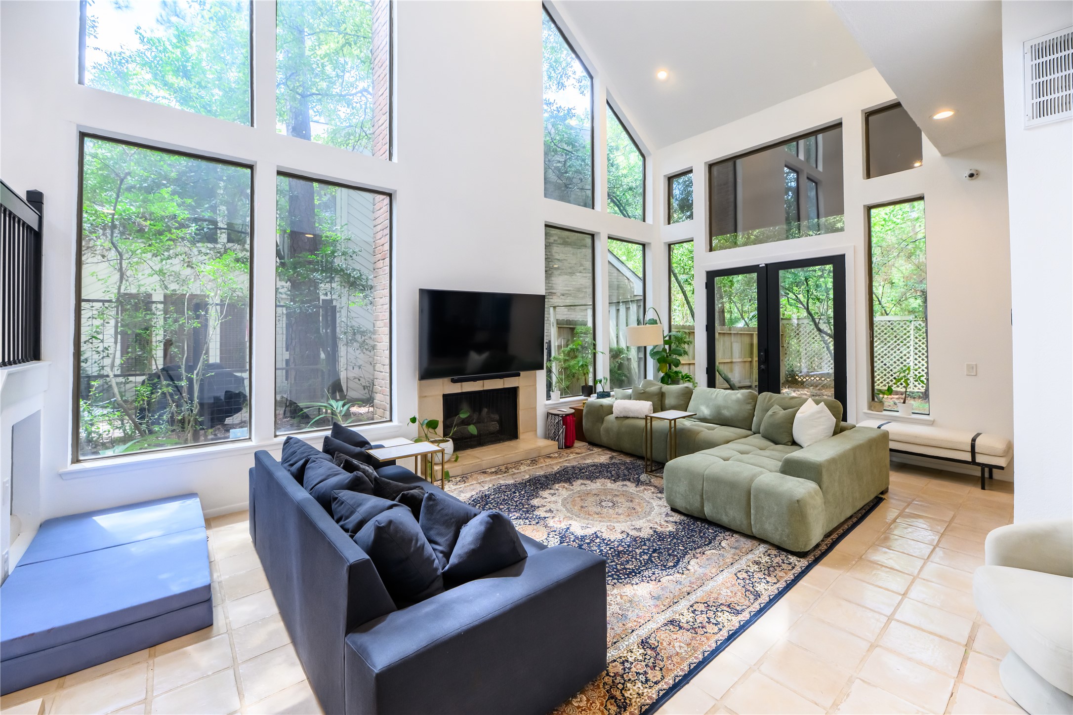 110 Sugarberry Circle