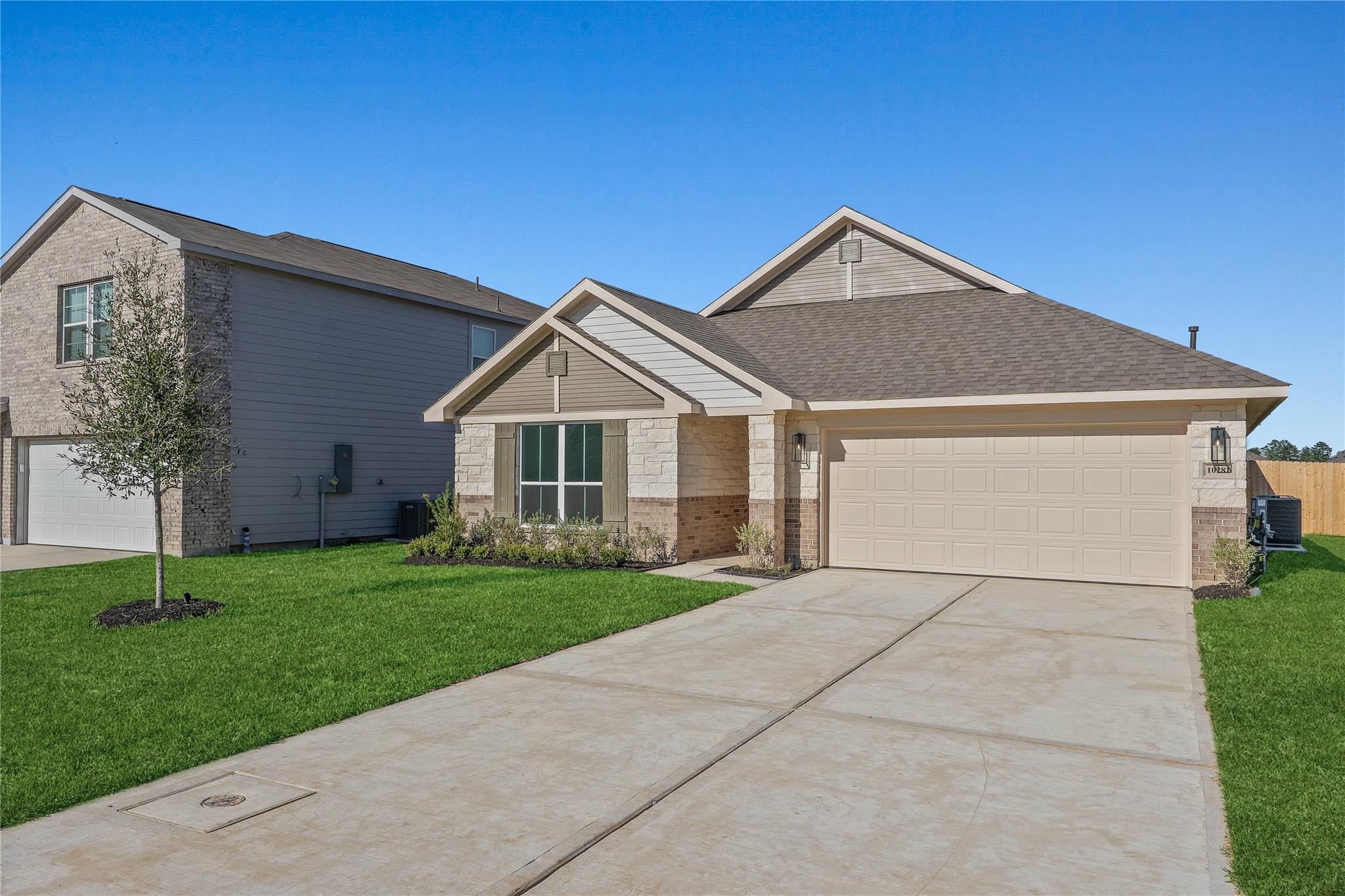 Listing photo 1