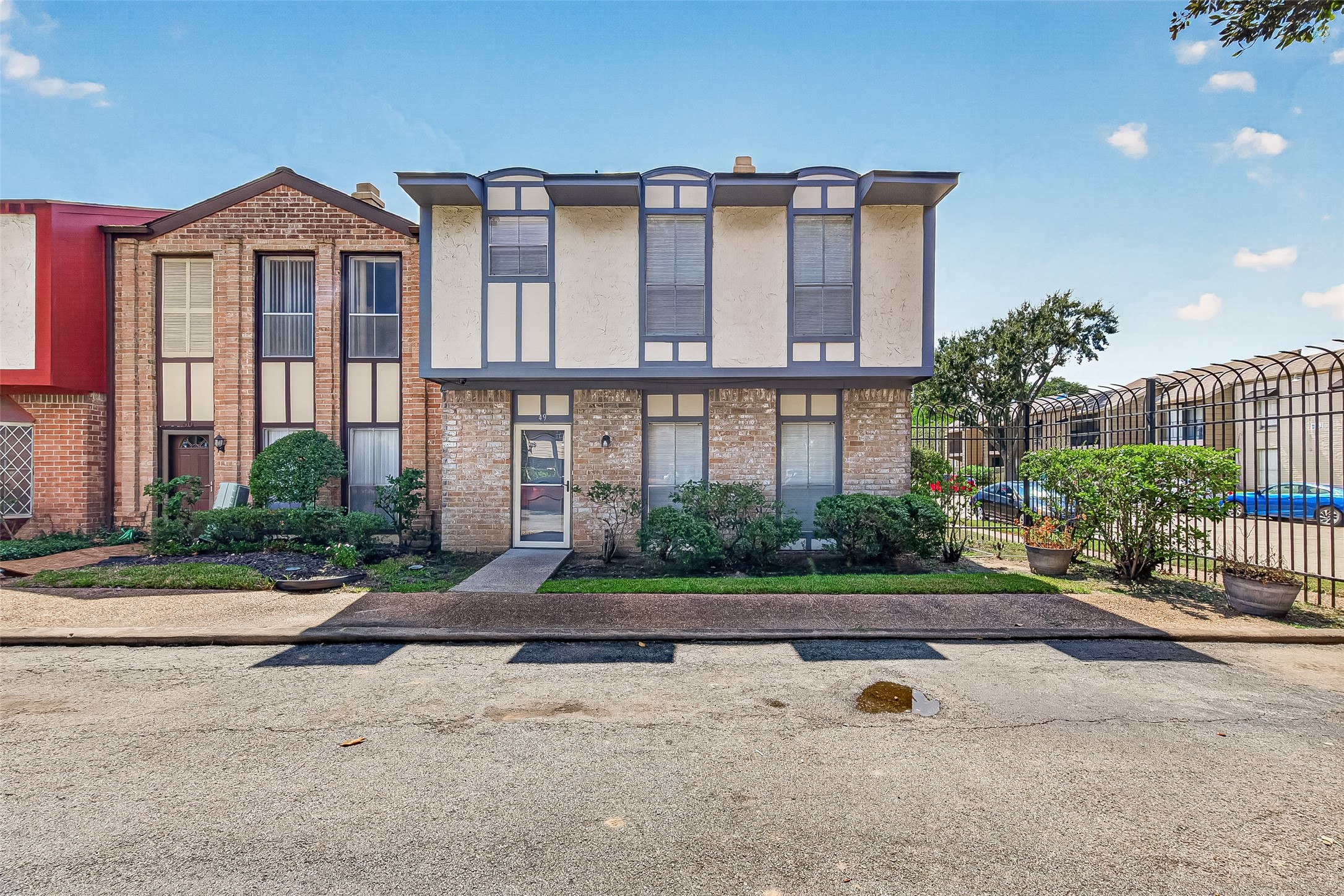 7700 Creekbend Drive