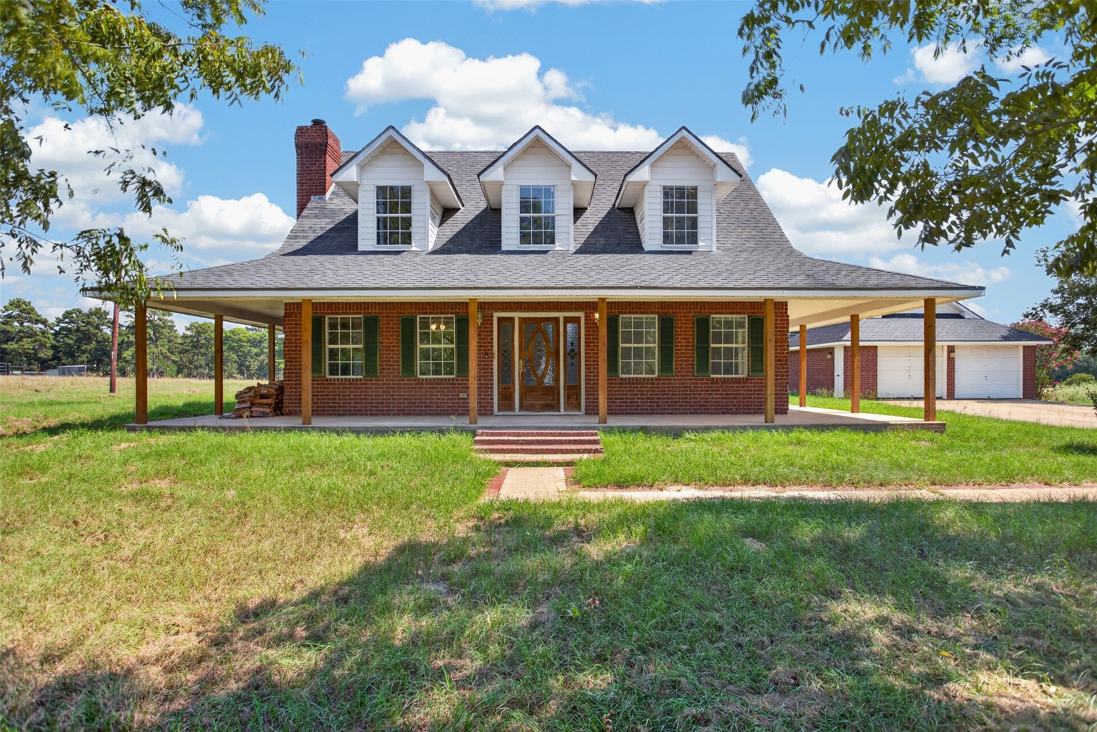 Listing photo 1