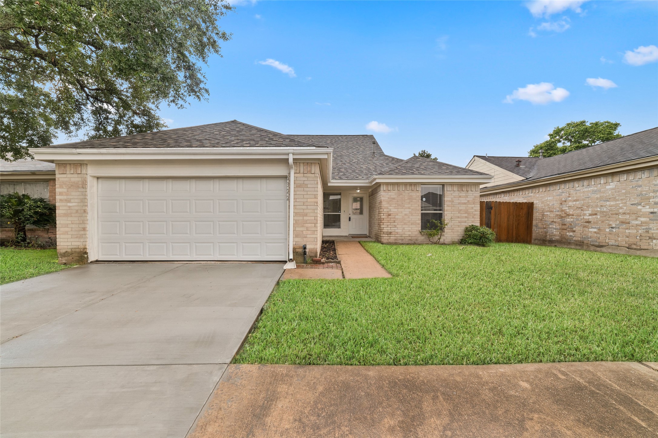 6322 Lynkat Lane