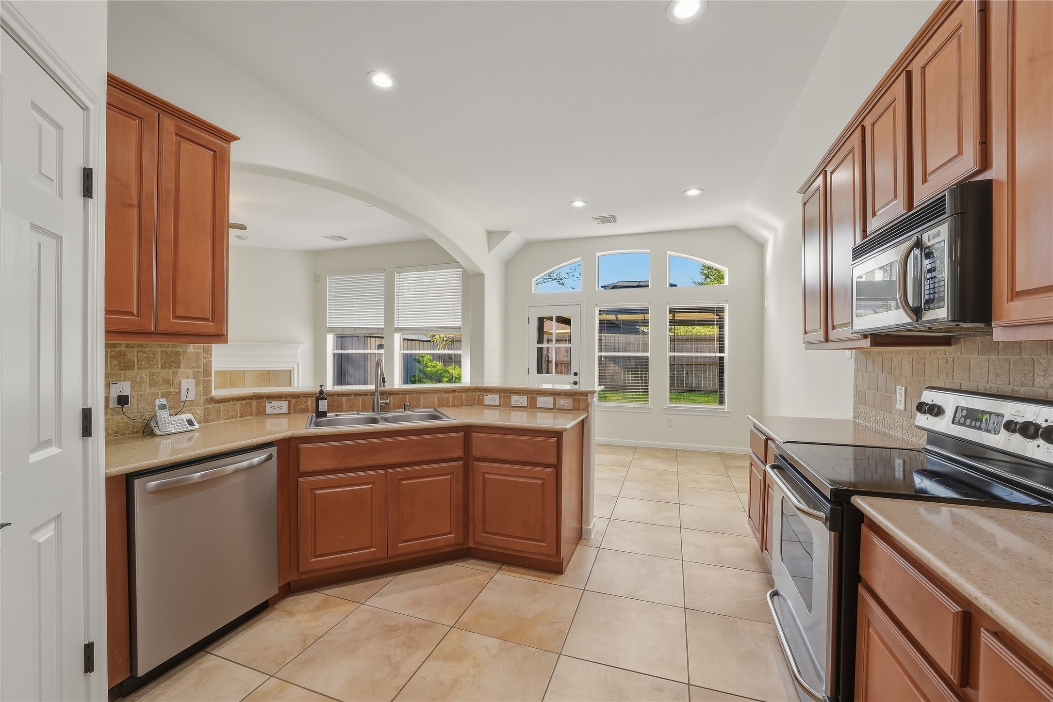 4702 Tremont Glen Lane