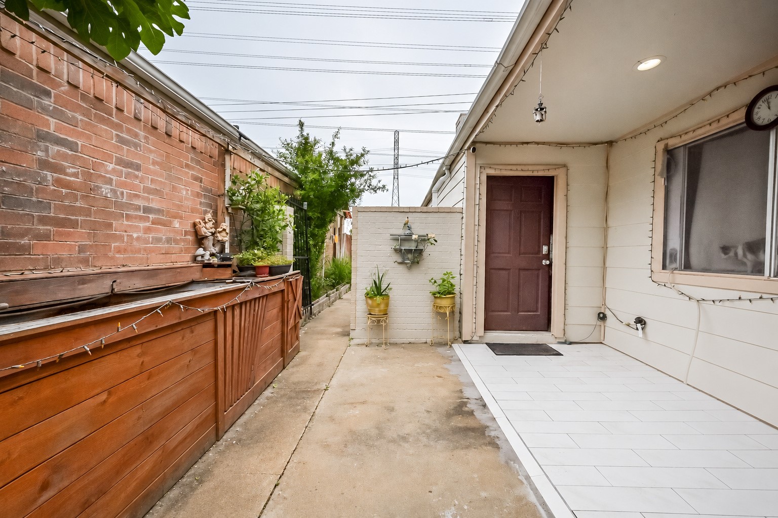 Listing photo 3