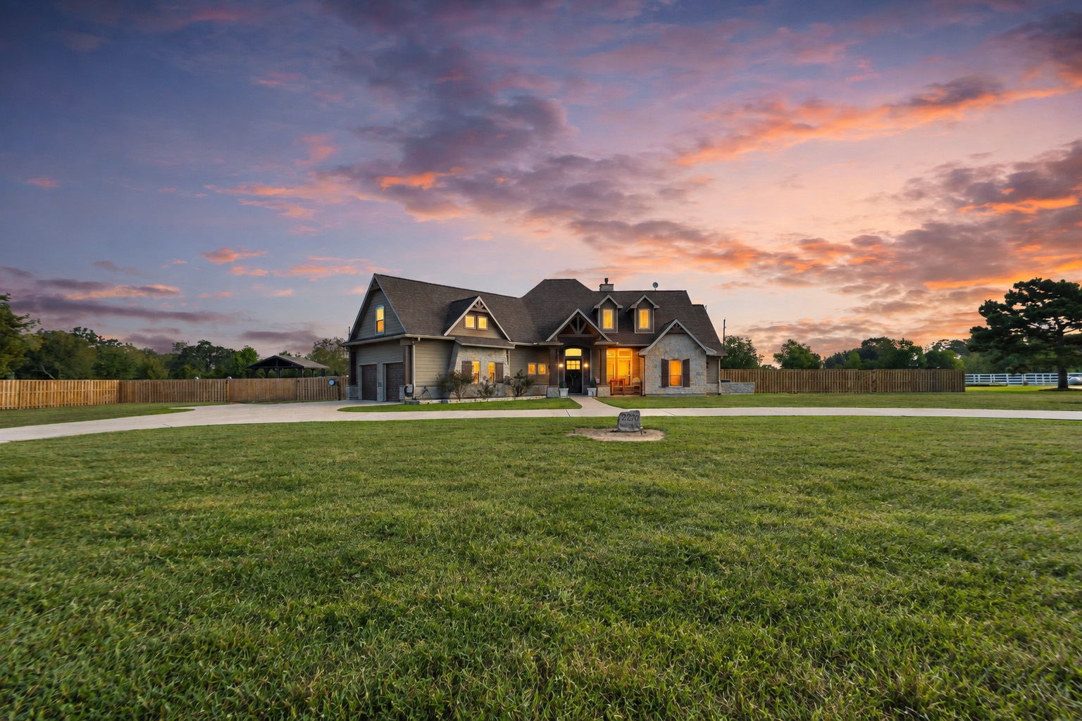 2210 Blue Jay Way