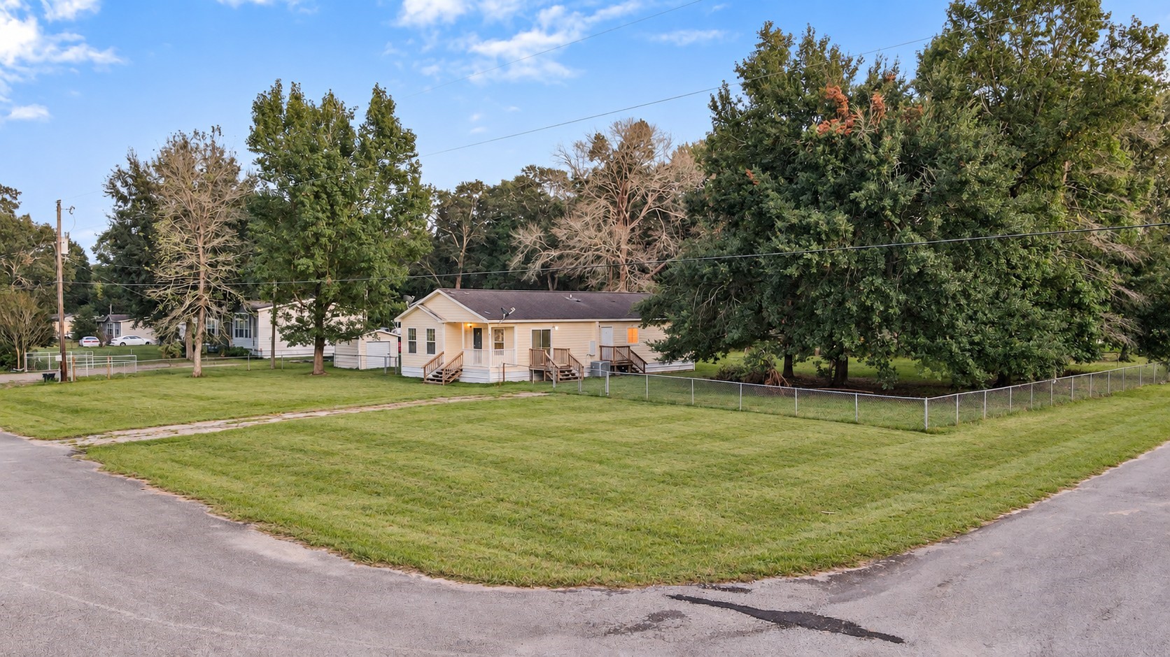 Listing photo 1