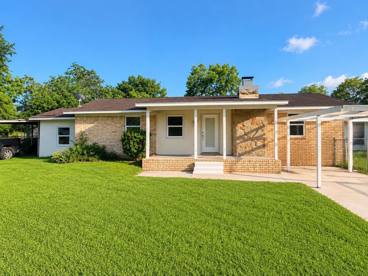 Listing photo 1