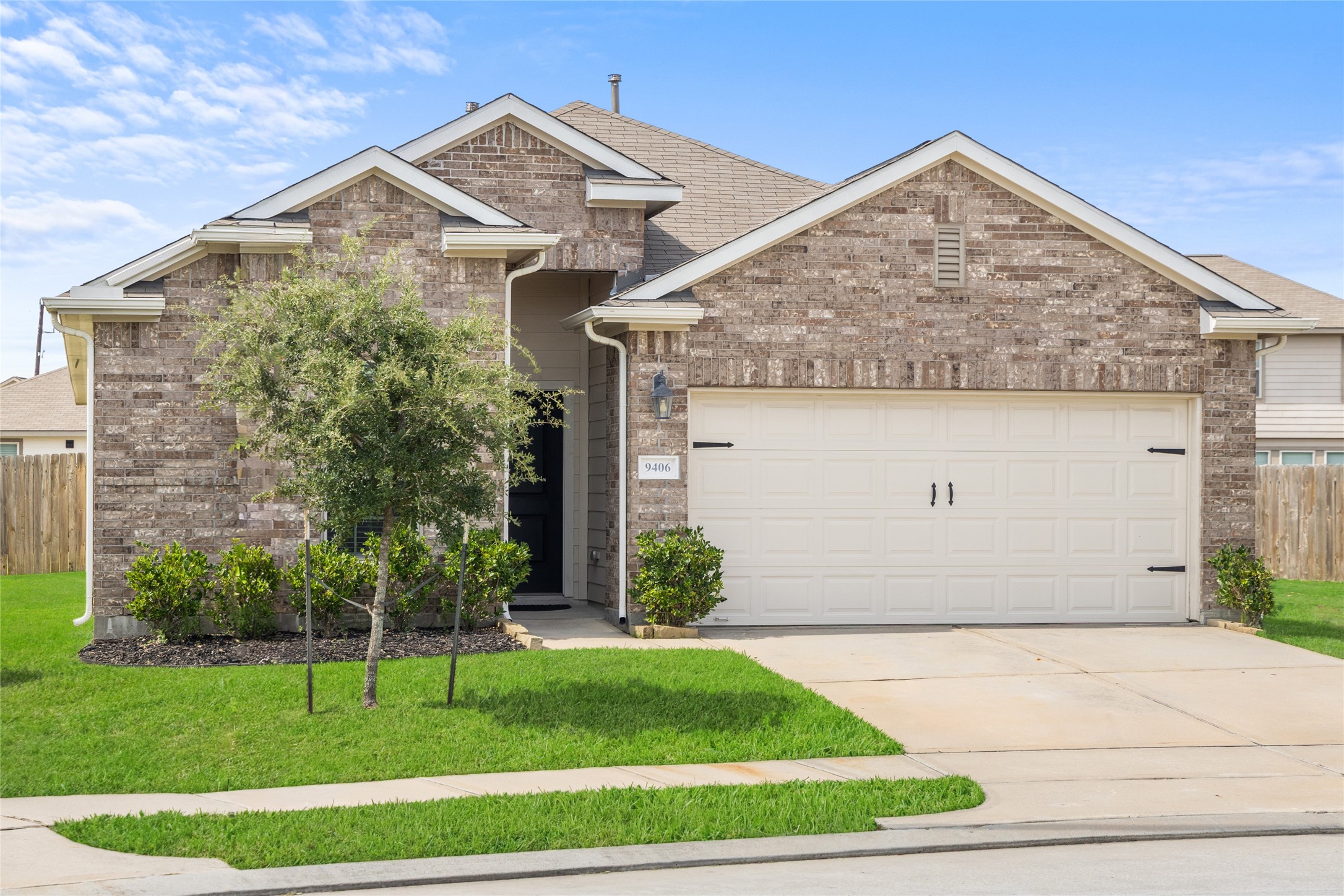 9406 Cimarroncito Lane