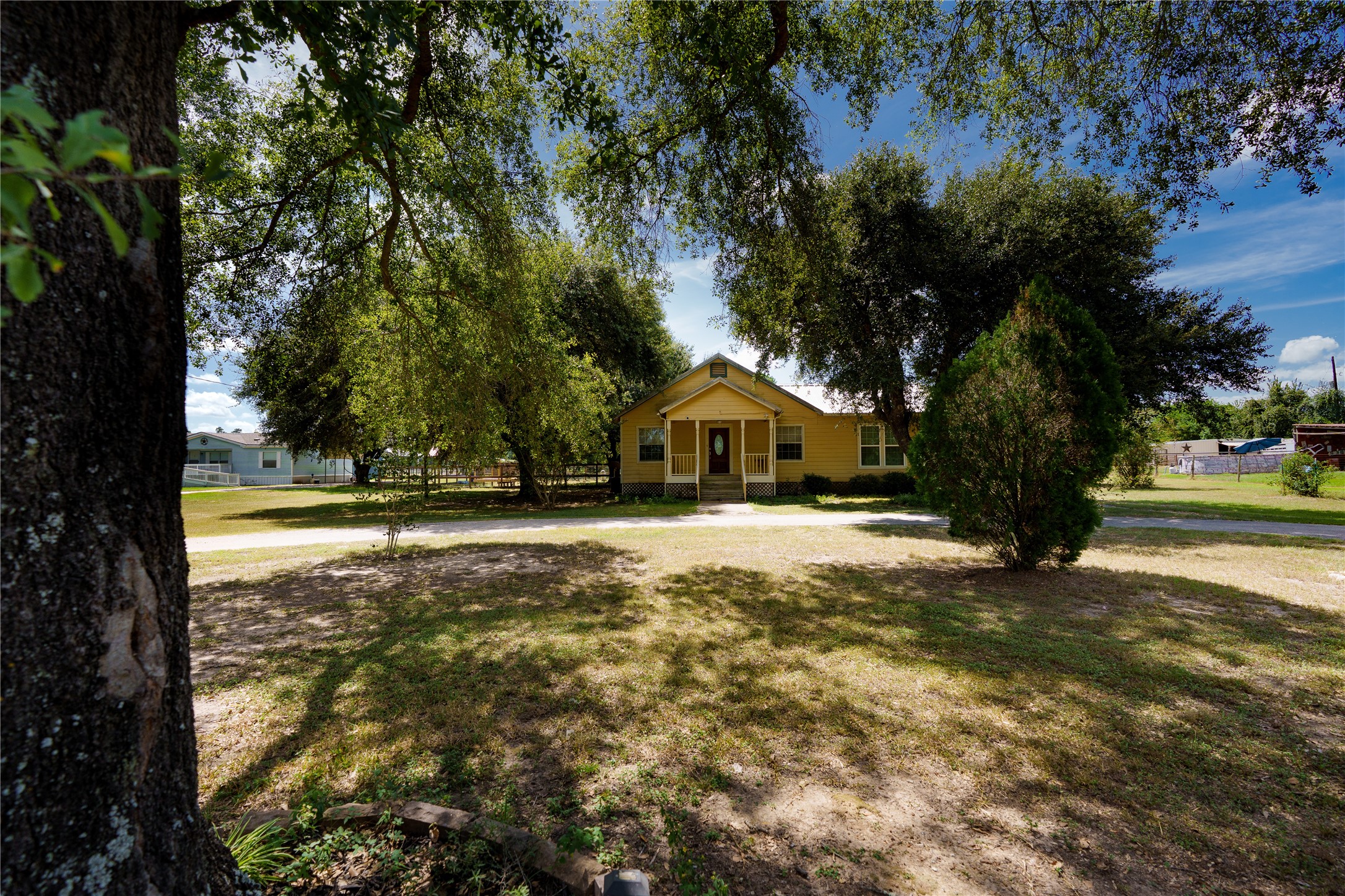 8631 Matthews Lane