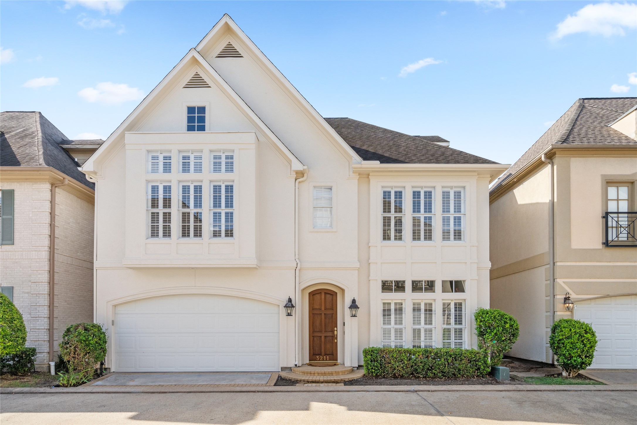 3211 S Pemberton Circle Drive