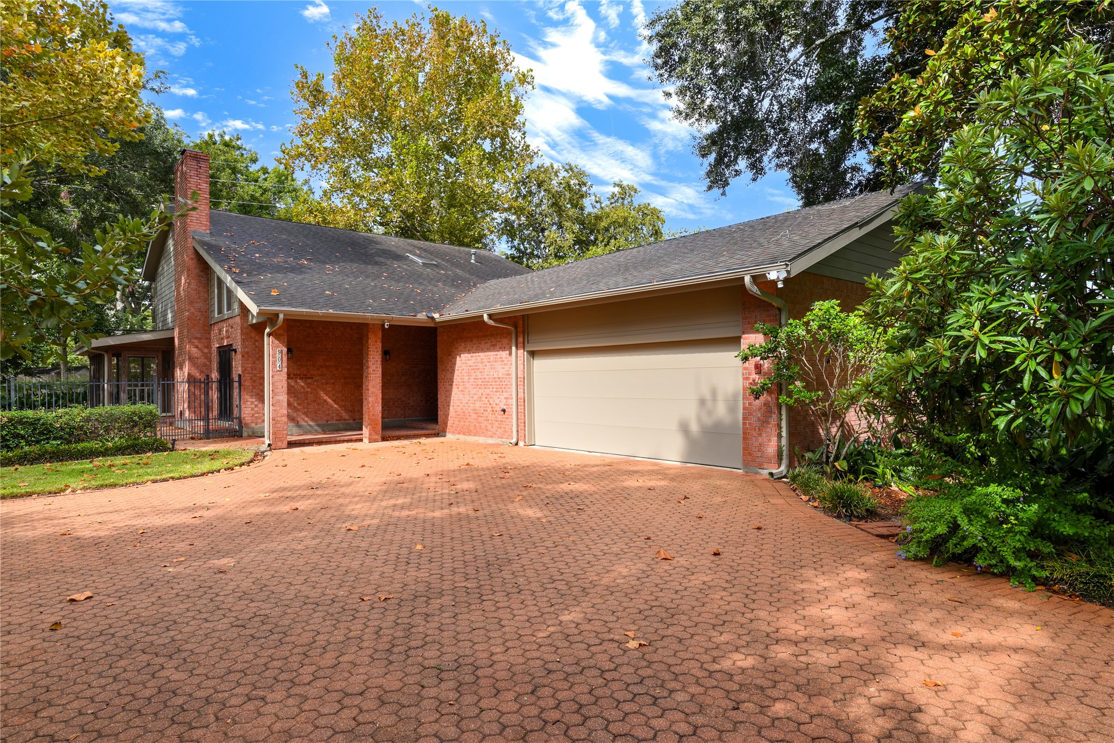 904 Winston Drive