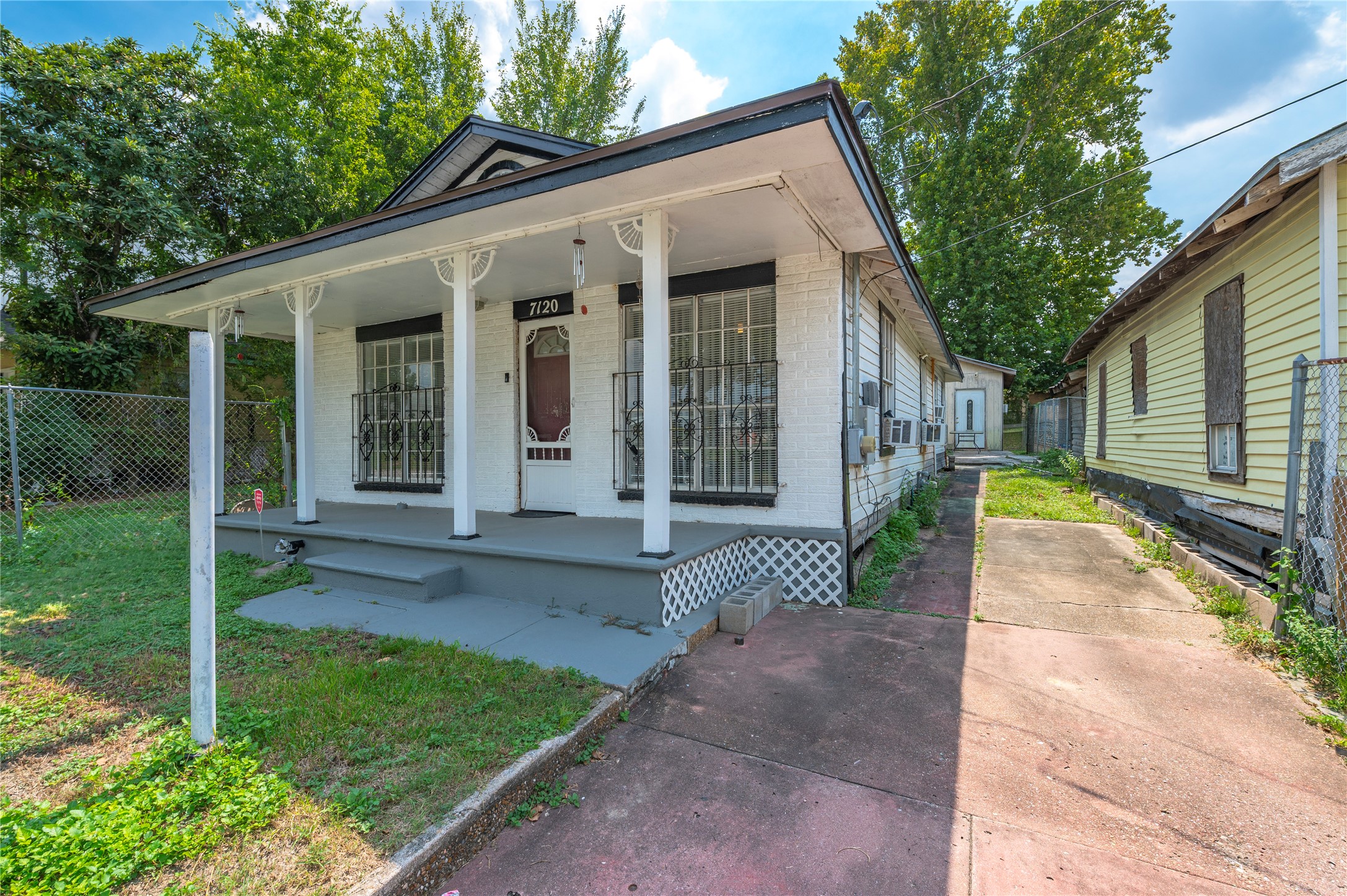 Listing photo 4