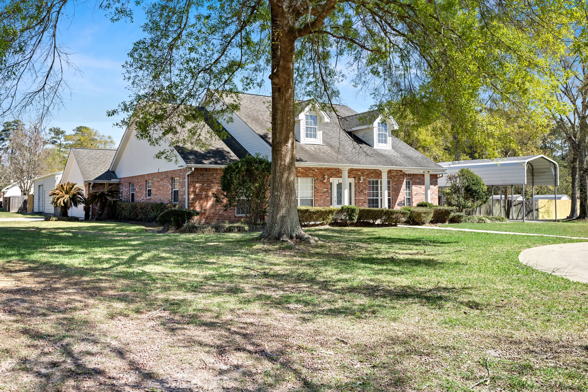 Listing photo 1