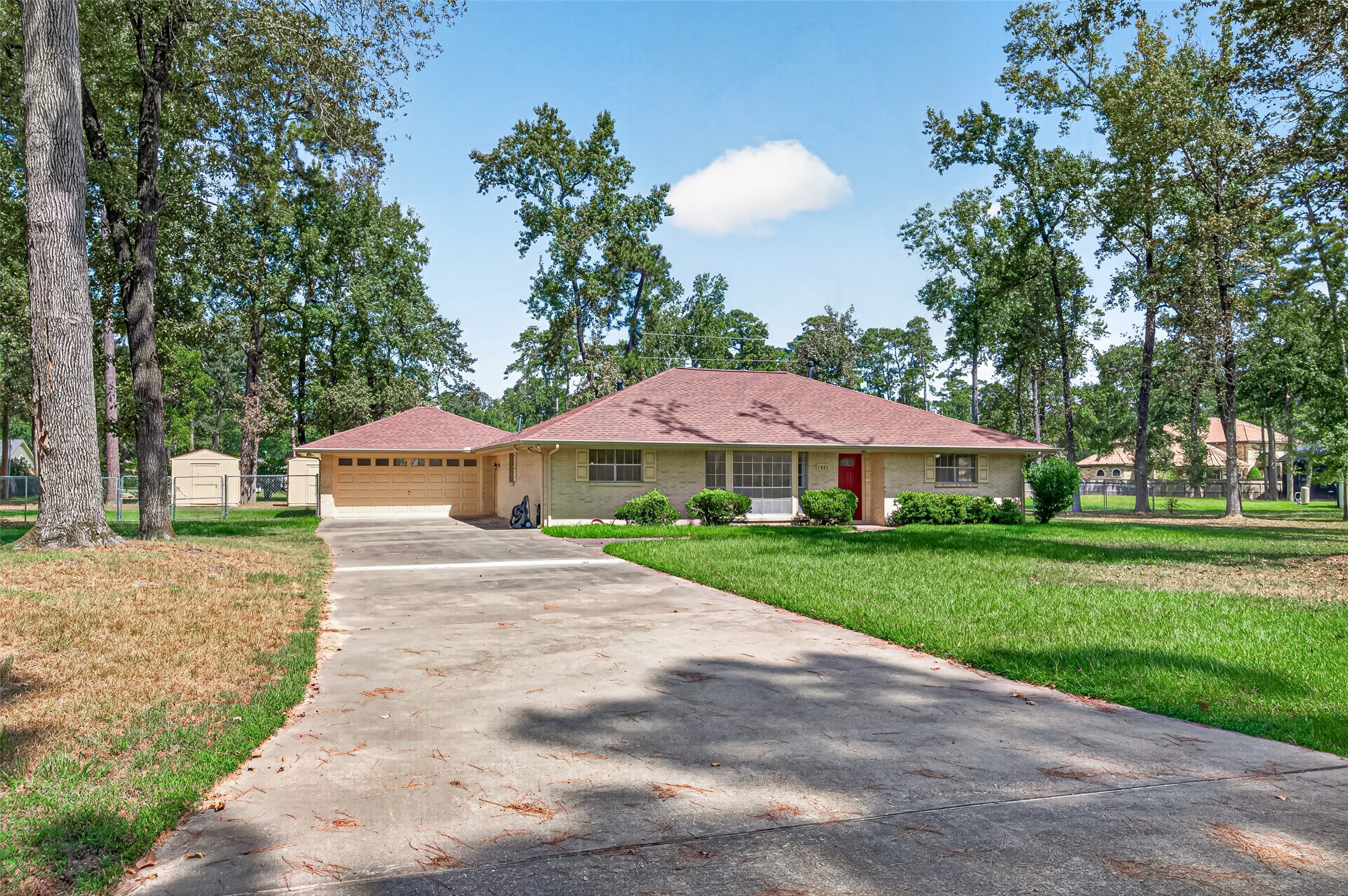Listing photo 1